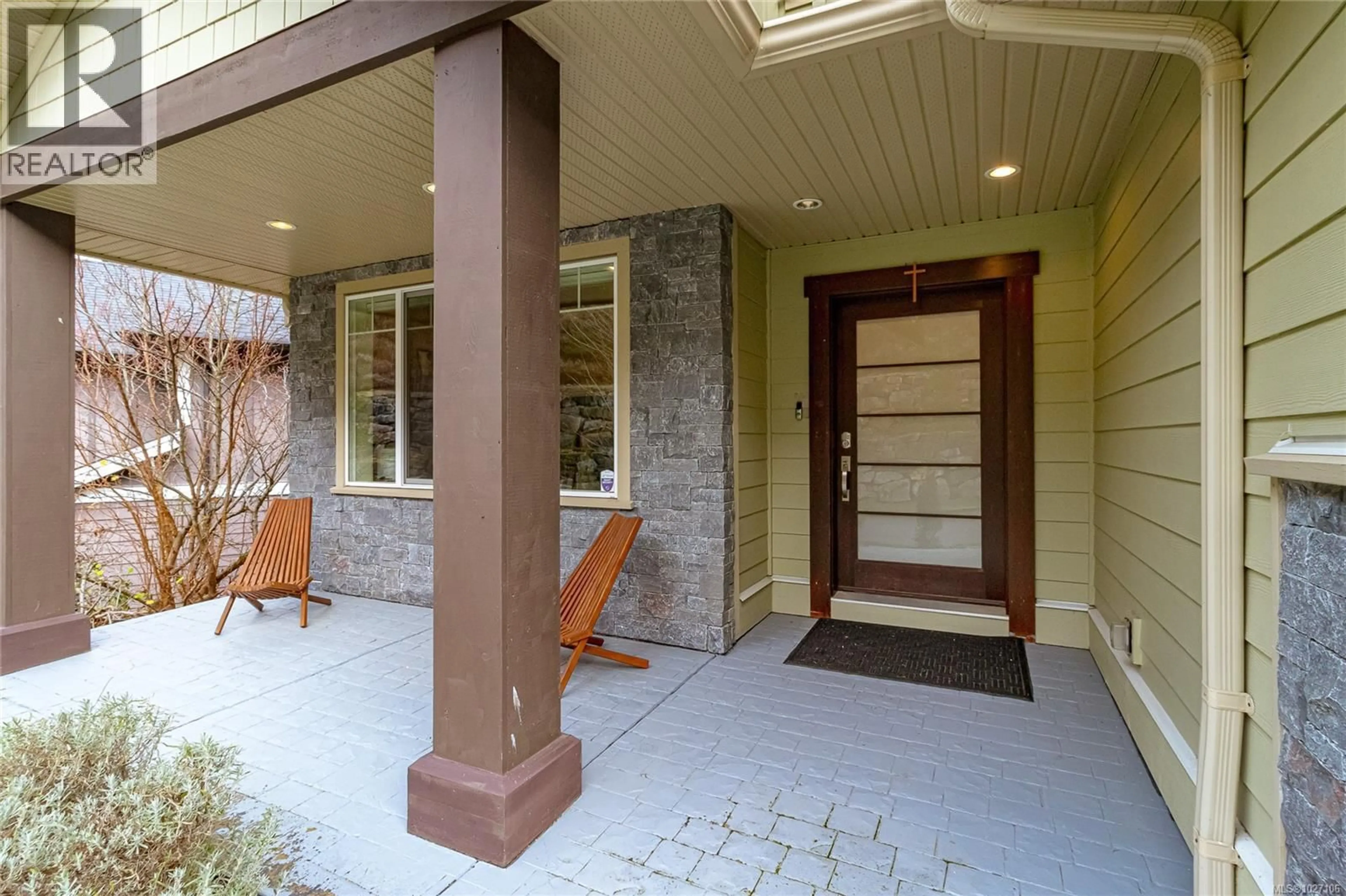 Indoor entryway for 2344 NICKLAUS DRIVE, Langford British Columbia V9B0L2