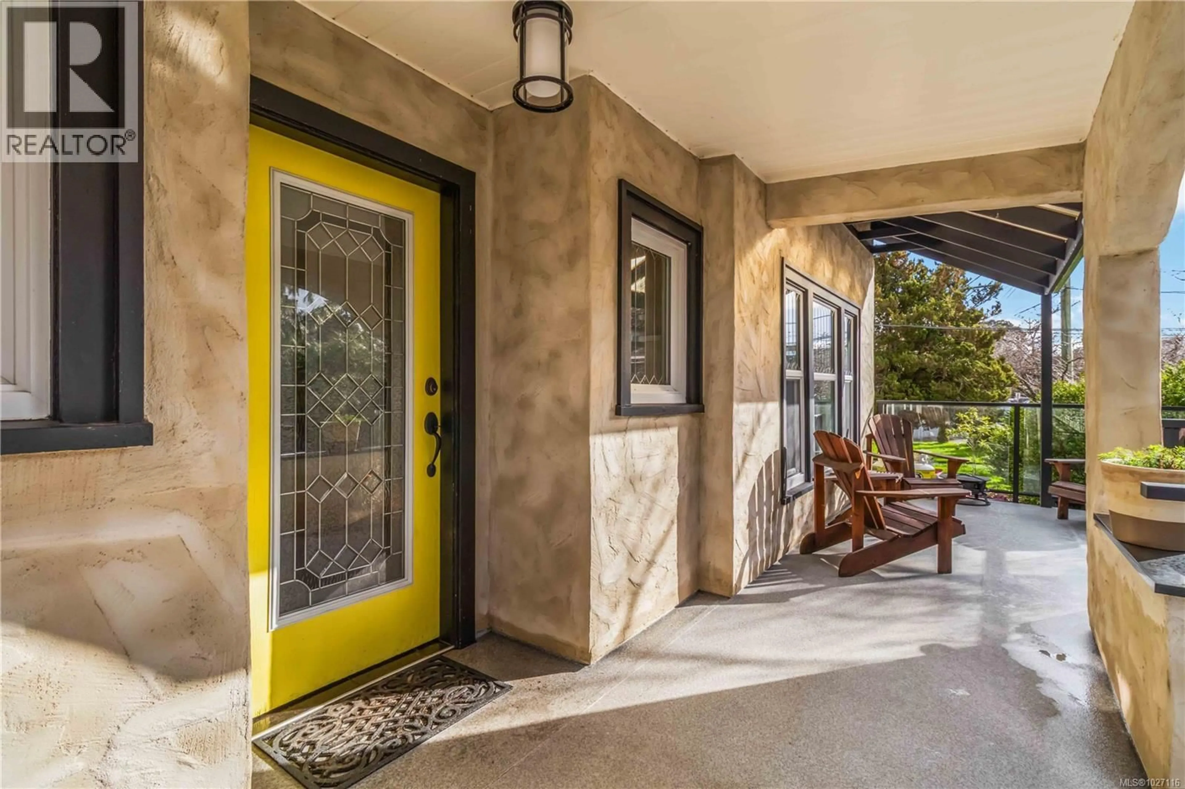 Indoor entryway for 349 VANCOUVER STREET, Victoria British Columbia V8V3T3