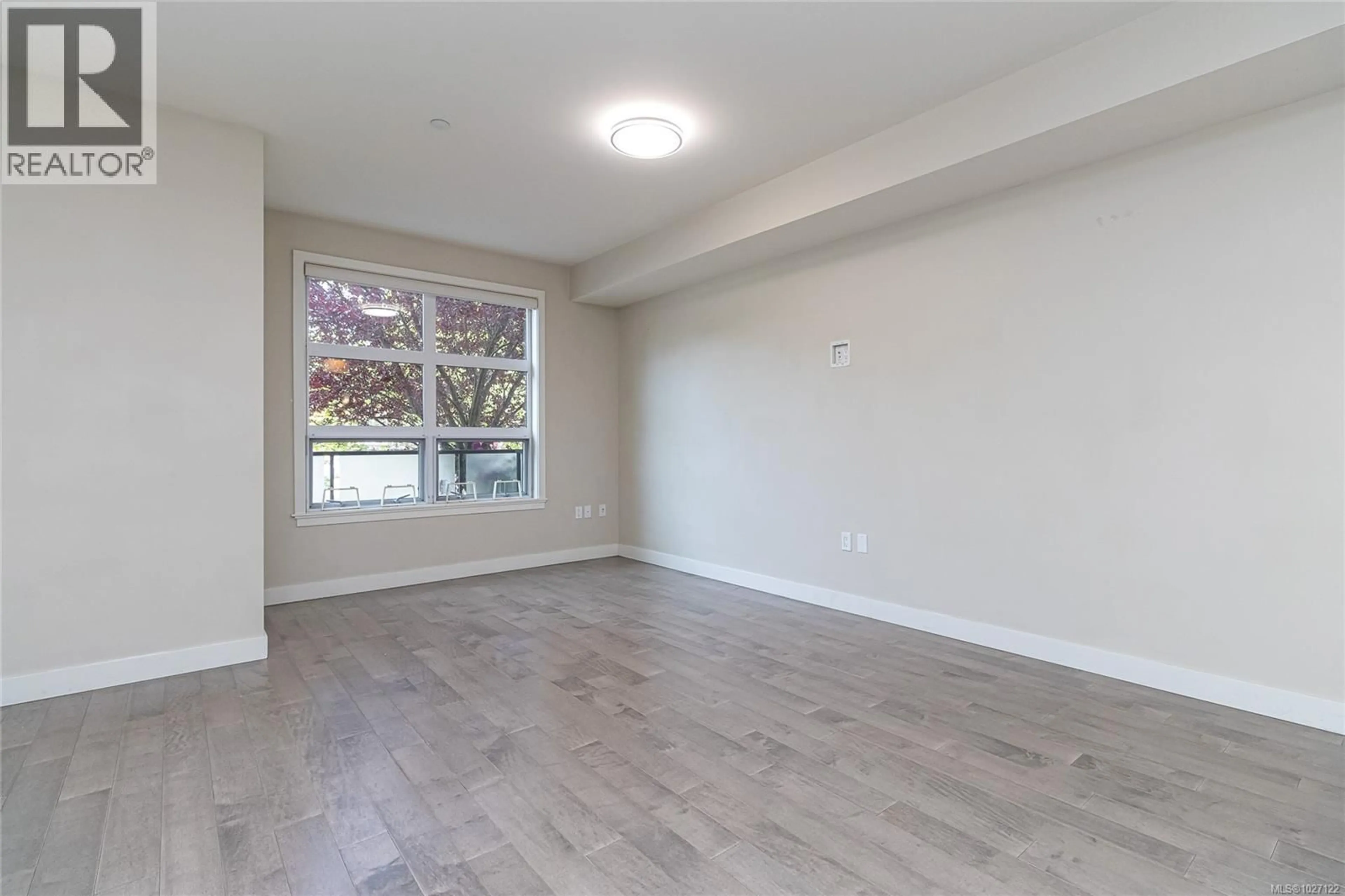 A pic of a room for 102 - 4000 SHELBOURNE STREET, Saanich British Columbia V8N3E4