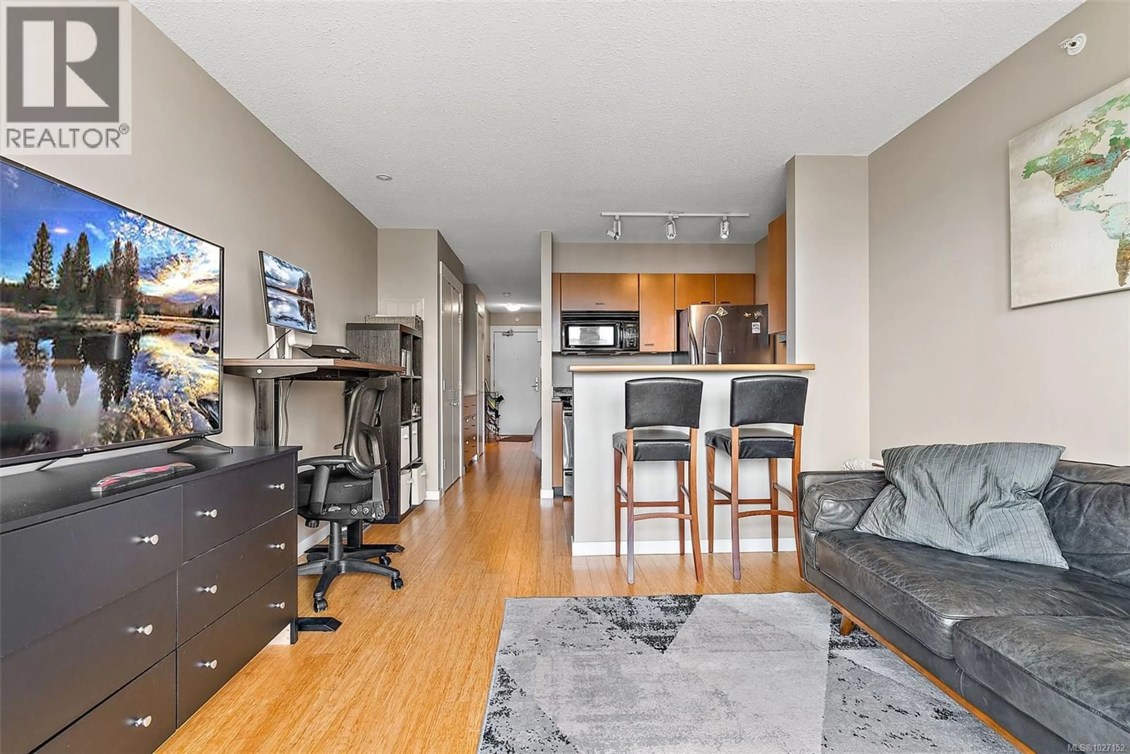 Unknown for 1103 - 751 FAIRFIELD ROAD, Victoria British Columbia V8W4A4