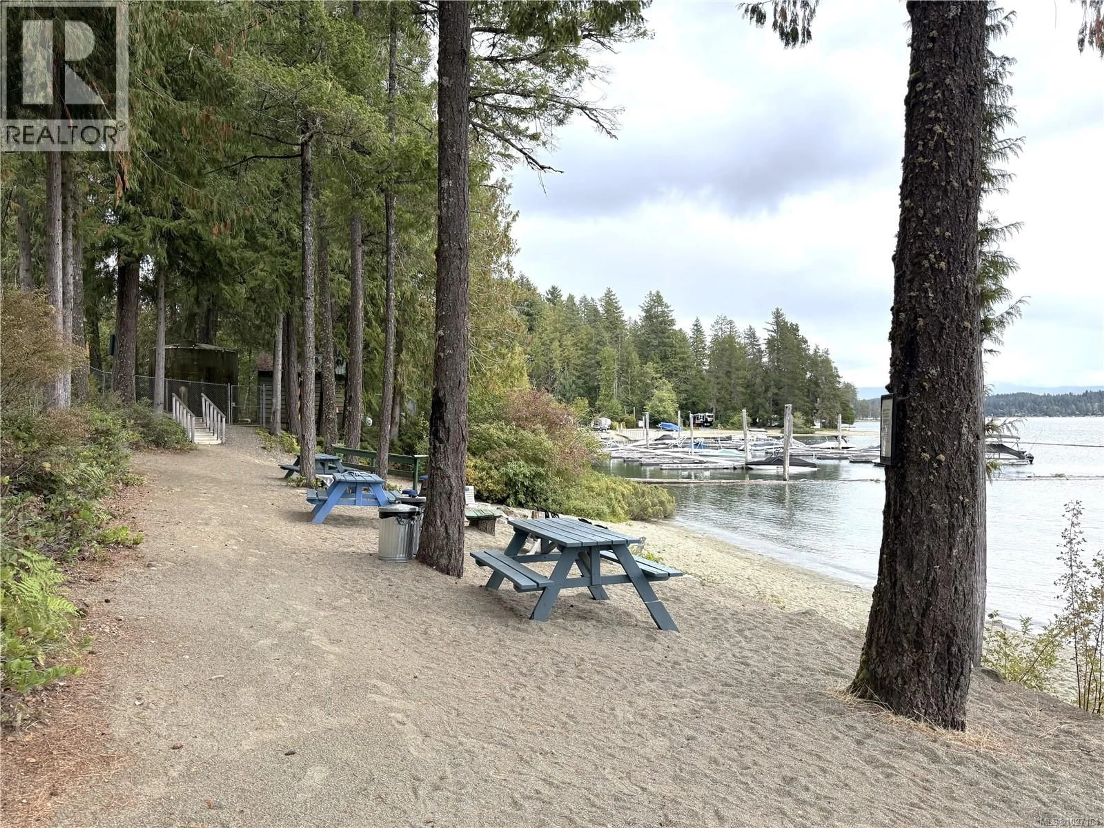 Patio, water/lake/river/ocean view for 24 - 10325 LAKESHORE ROAD, Port Alberni British Columbia V9Y8G9