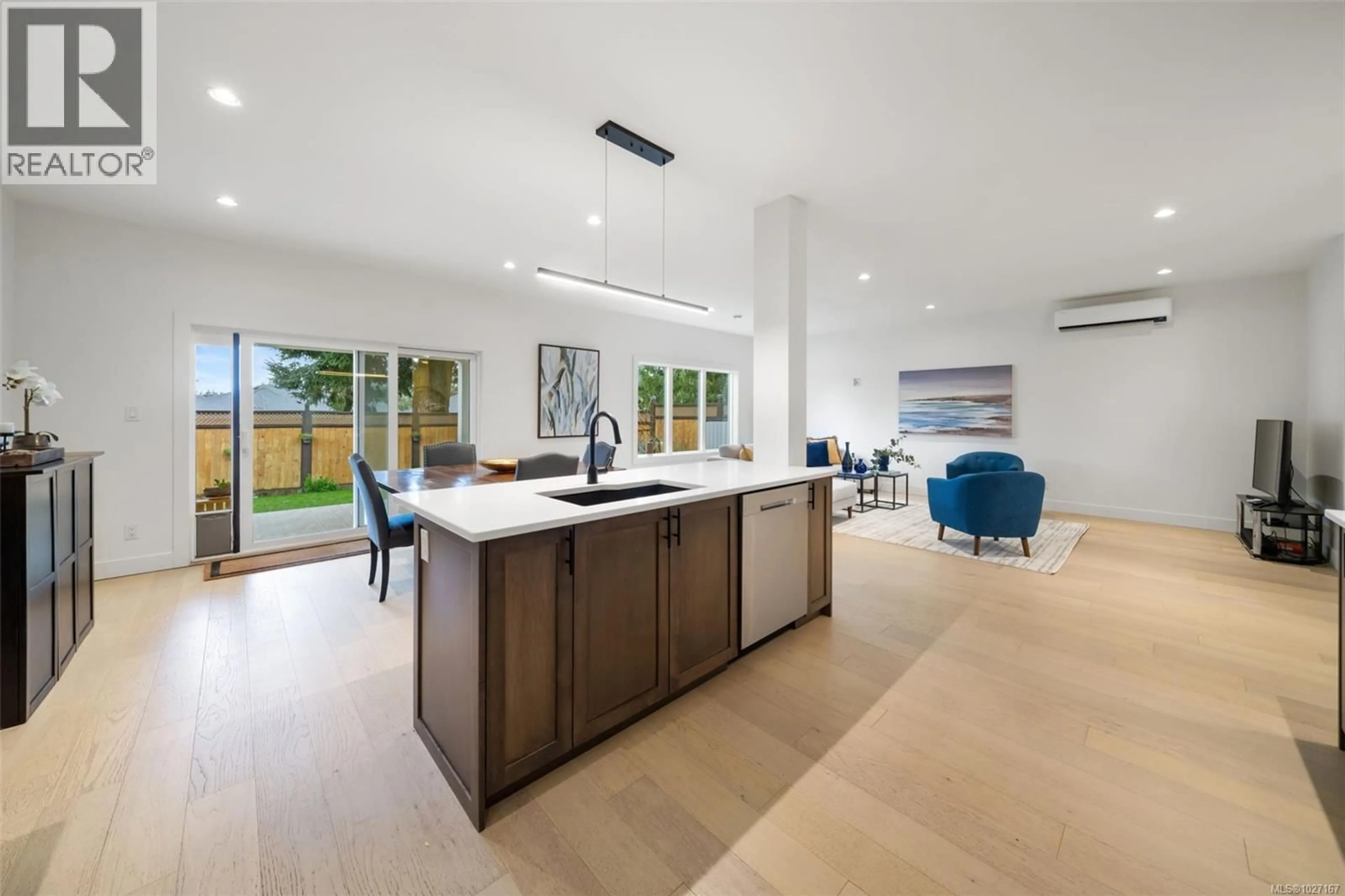Open concept kitchen, ceramic/tile floor for 2017 STONE HEARTH LANE, Sooke British Columbia V9Z1L3