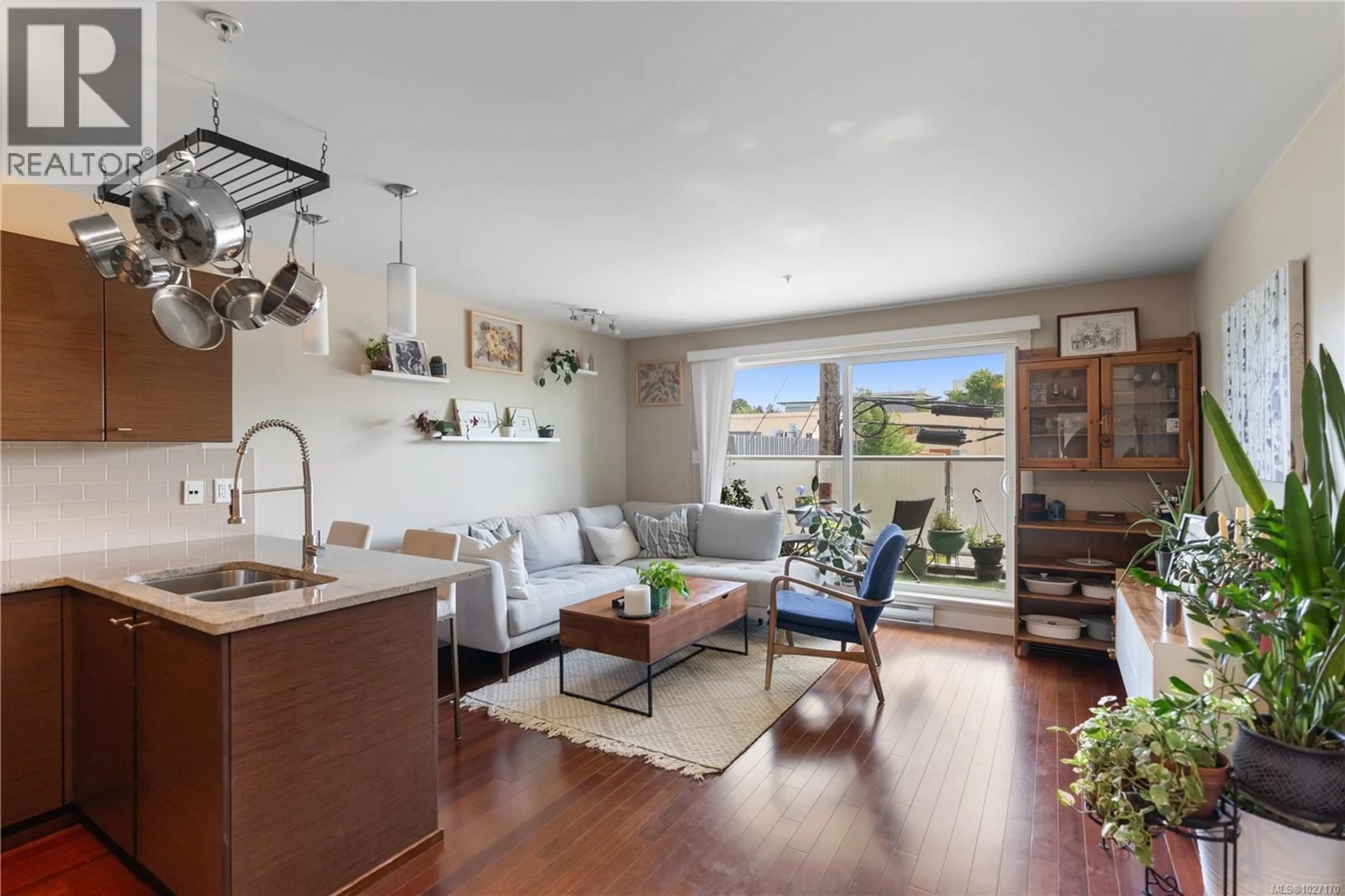 Open concept kitchen, unknown for 217 - 1315 ESQUIMALT ROAD, Esquimalt British Columbia V9A3P5