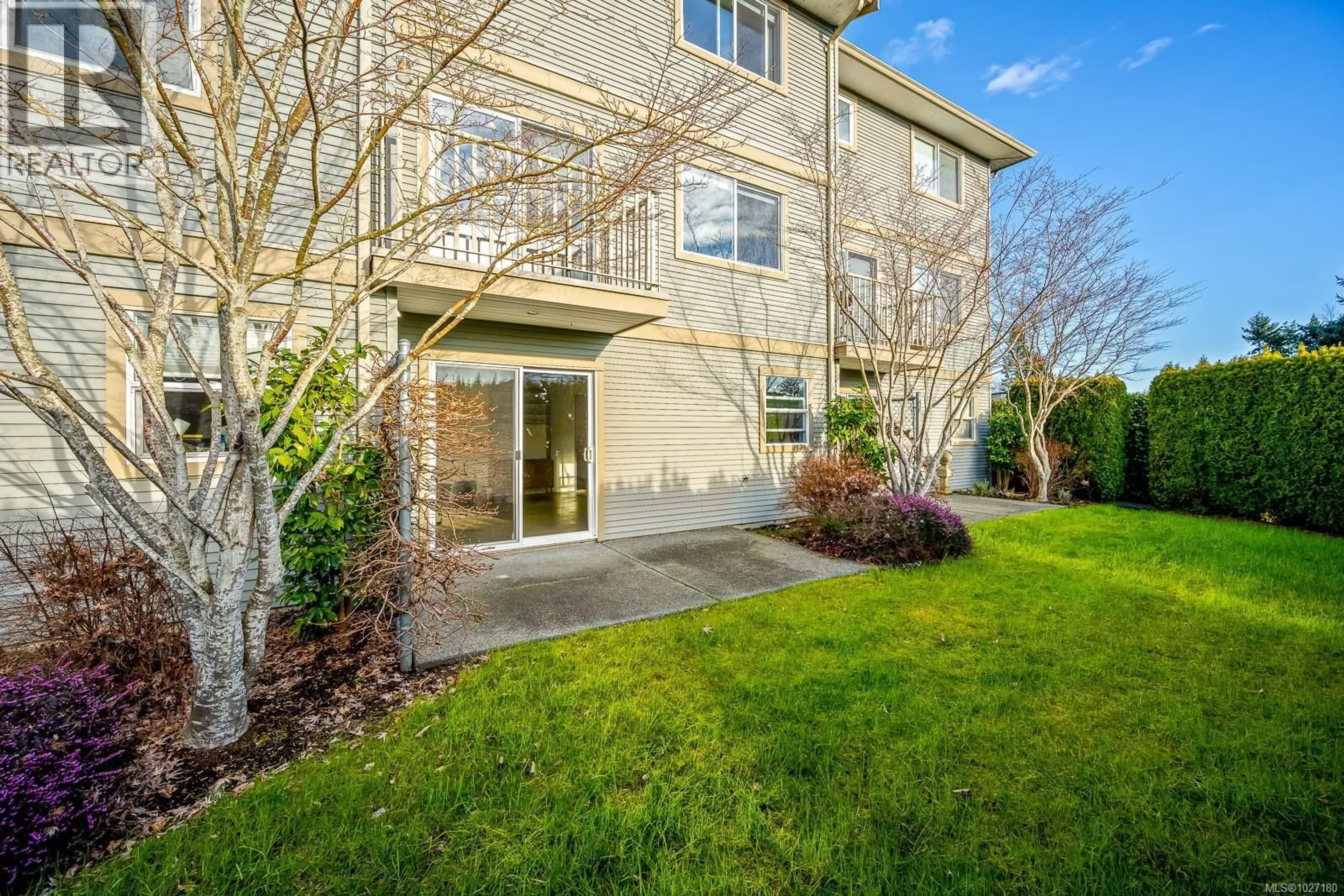 Patio, street for 14 - 2475 MANSFIELD DRIVE, Courtenay British Columbia V9M2M2