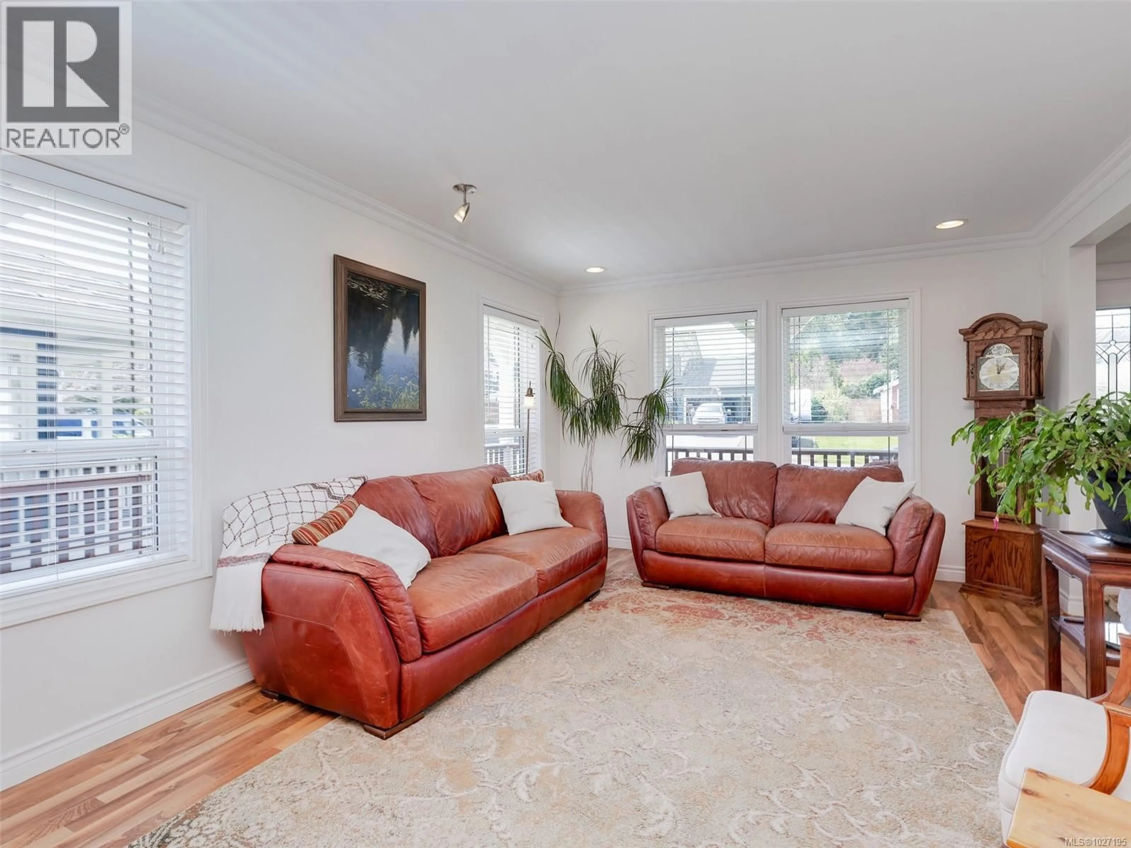 Living room with furniture, unknown for 1672 NARISSA ROAD, Sooke British Columbia V9Z0T7