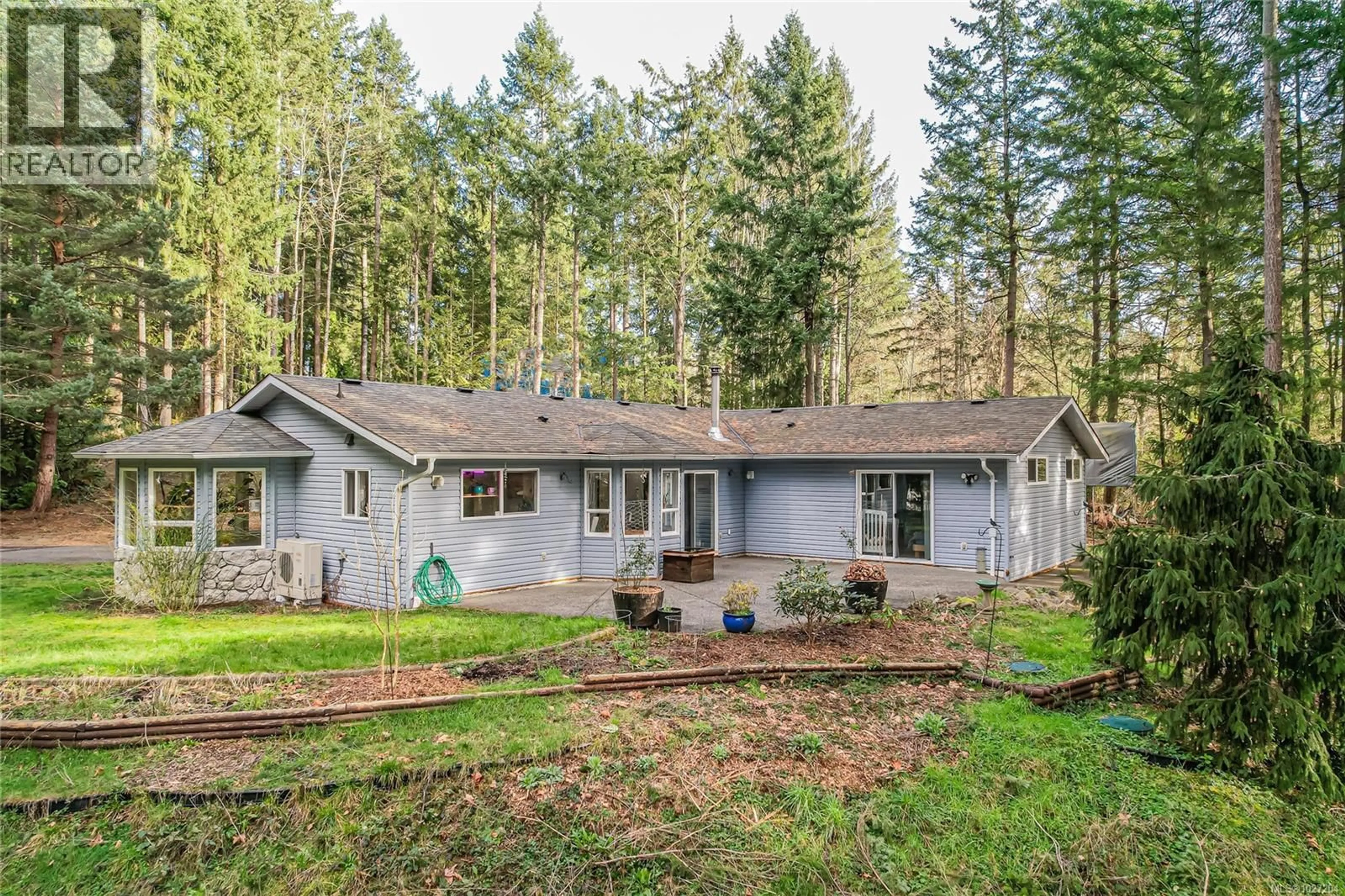 Home with vinyl exterior material, forest/trees view for 2872 HOLMAN ROAD, Chemainus British Columbia V0R1K4