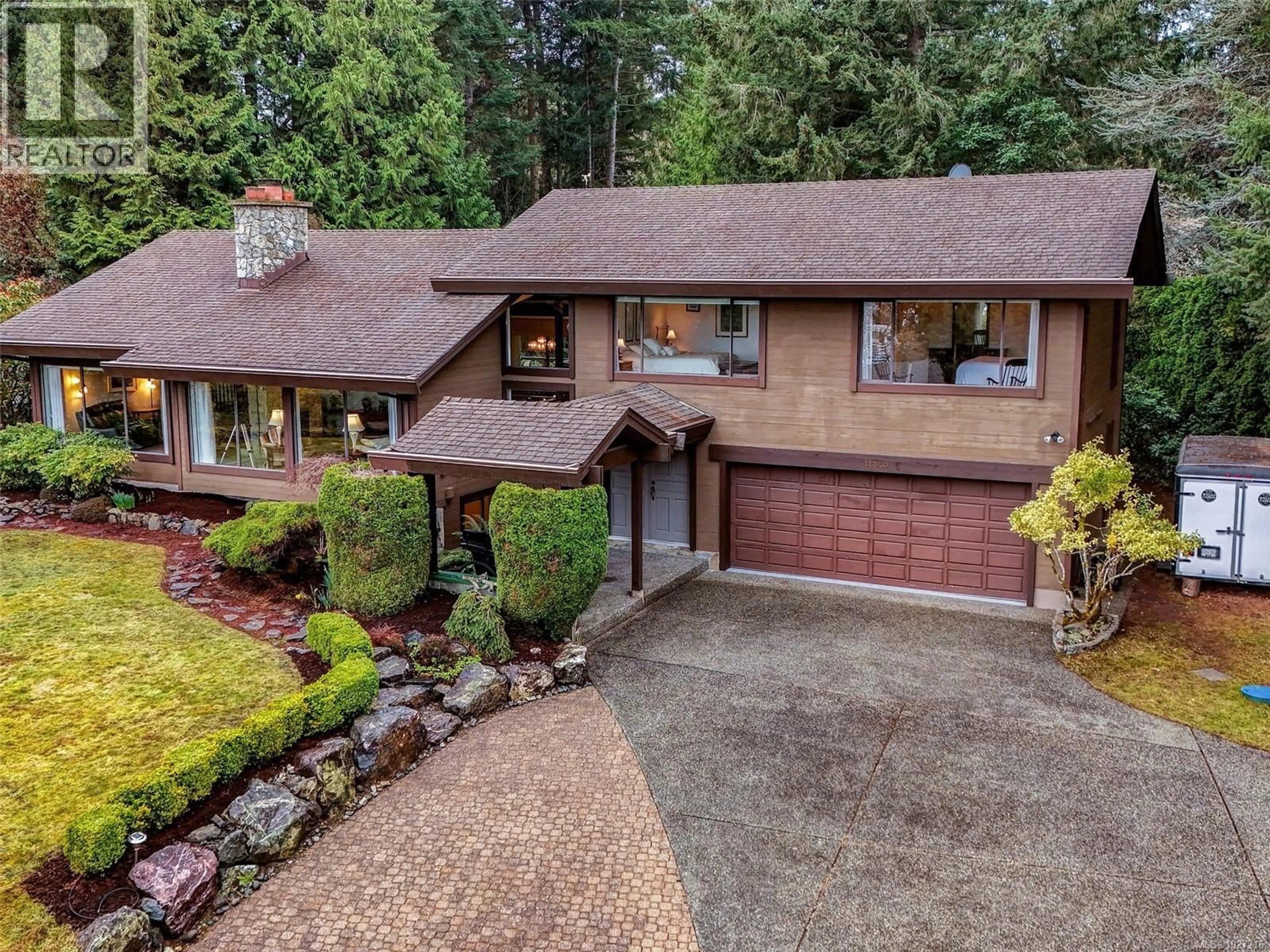 A pic from outside/outdoor area/front of a property/back of a property/a pic from drone, unknown for 11340 PACHENA PLACE, North Saanich British Columbia V8L5J5