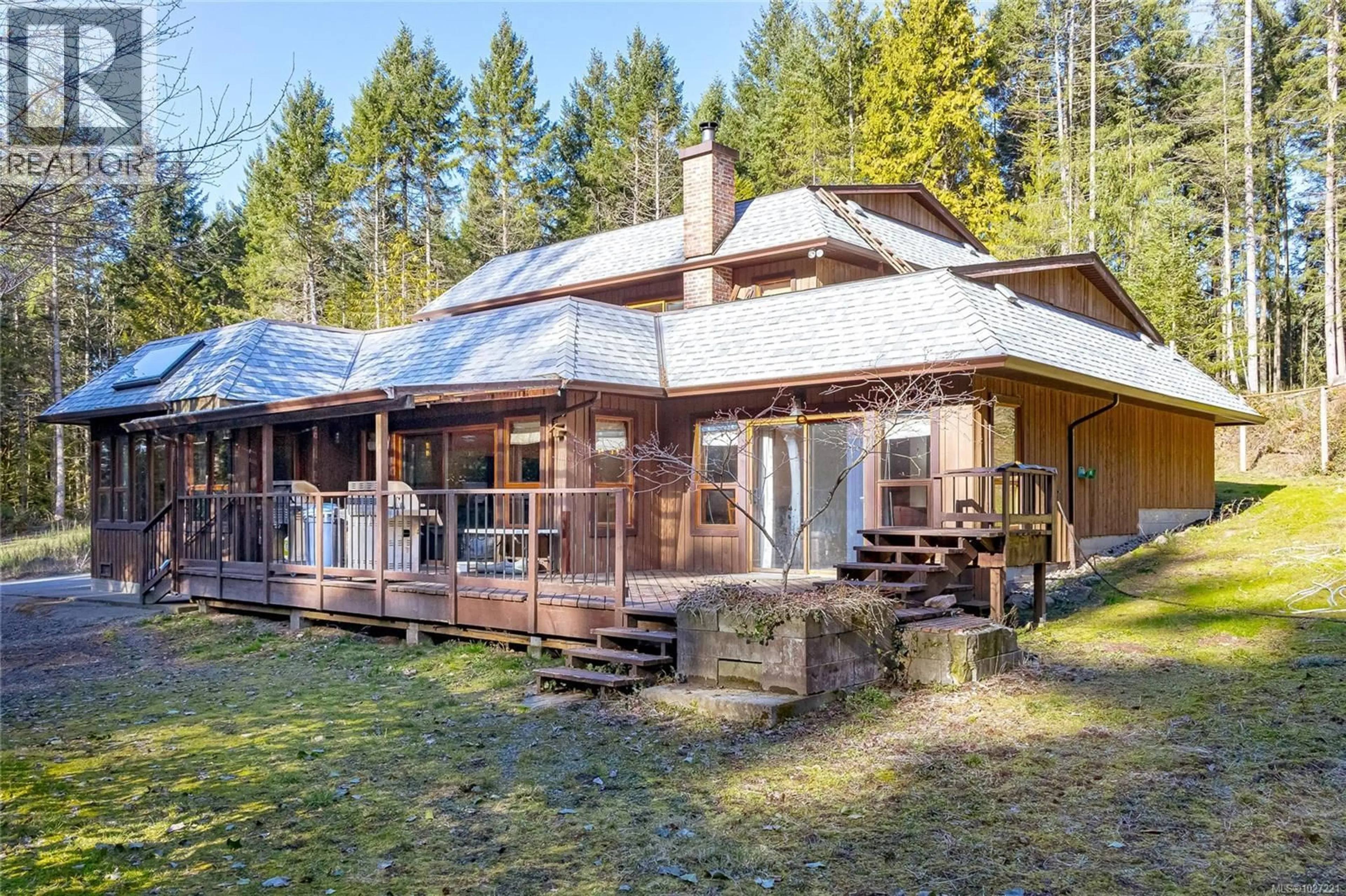 Patio, building for 3713 HOLLAND AVENUE, Cobble Hill British Columbia V8H0A4