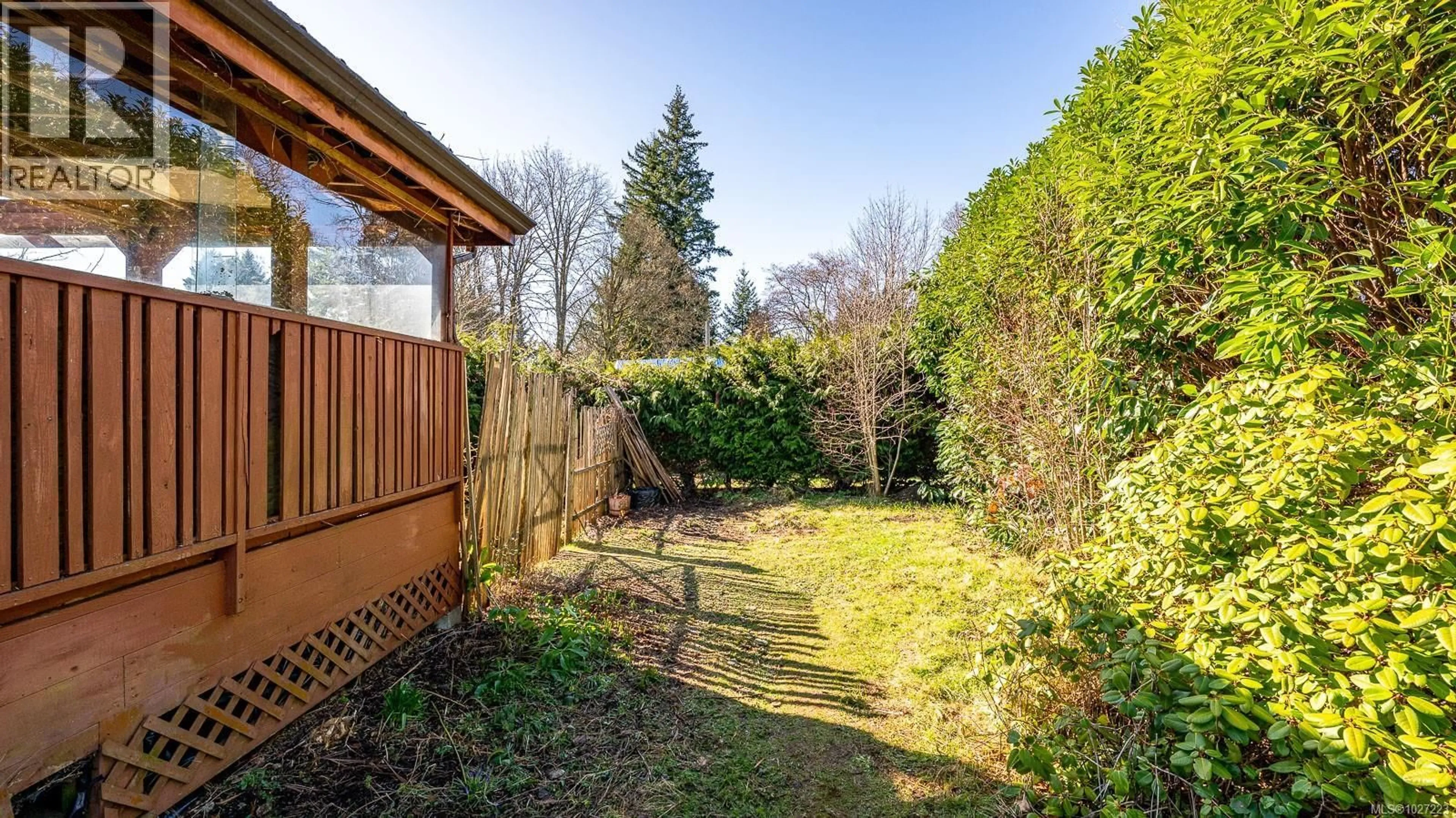 Patio, forest/trees view for 2897 POPLAR DRIVE, Courtenay British Columbia V9N6A9