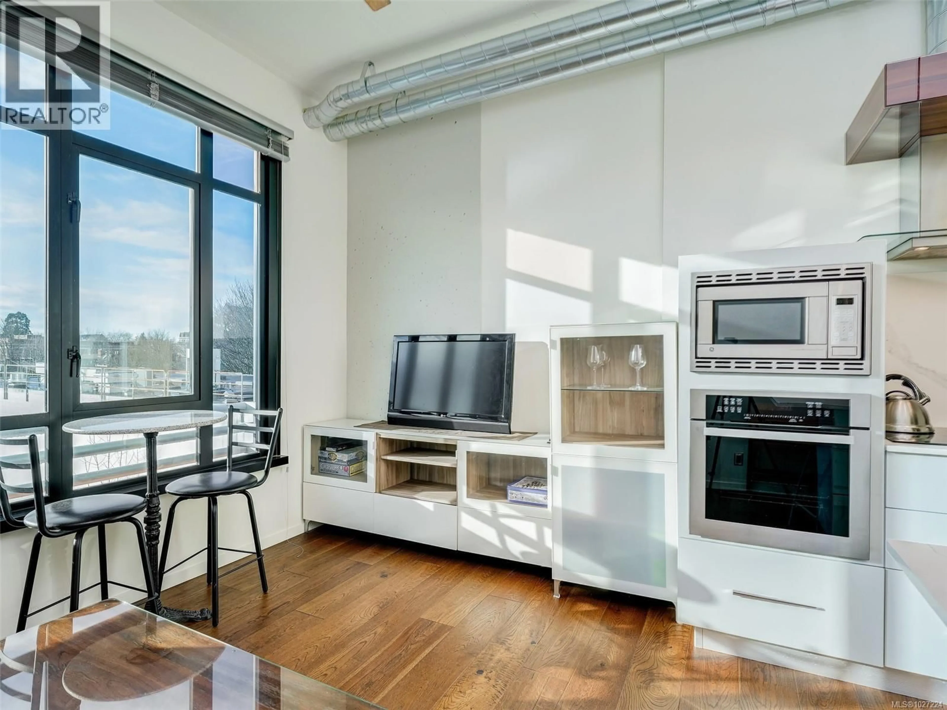 Unknown for 530 - 1029 VIEW STREET, Victoria British Columbia V8V0C9