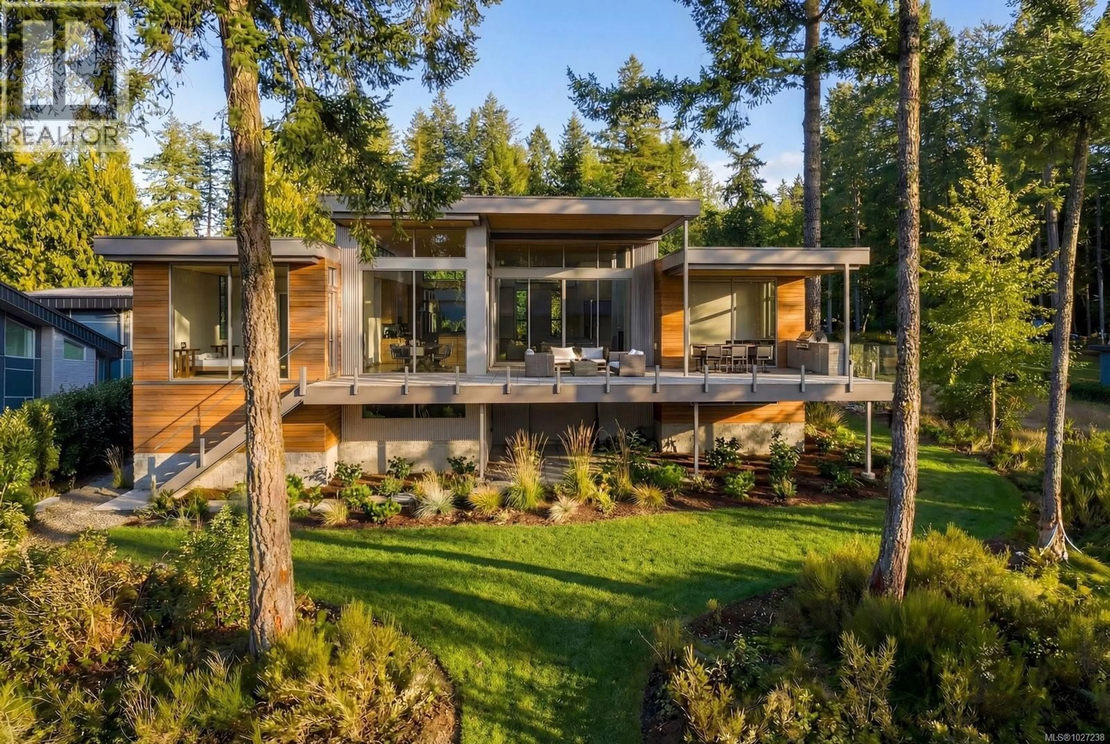 Unknown for 770 LANDS END ROAD, North Saanich British Columbia V8L5K9