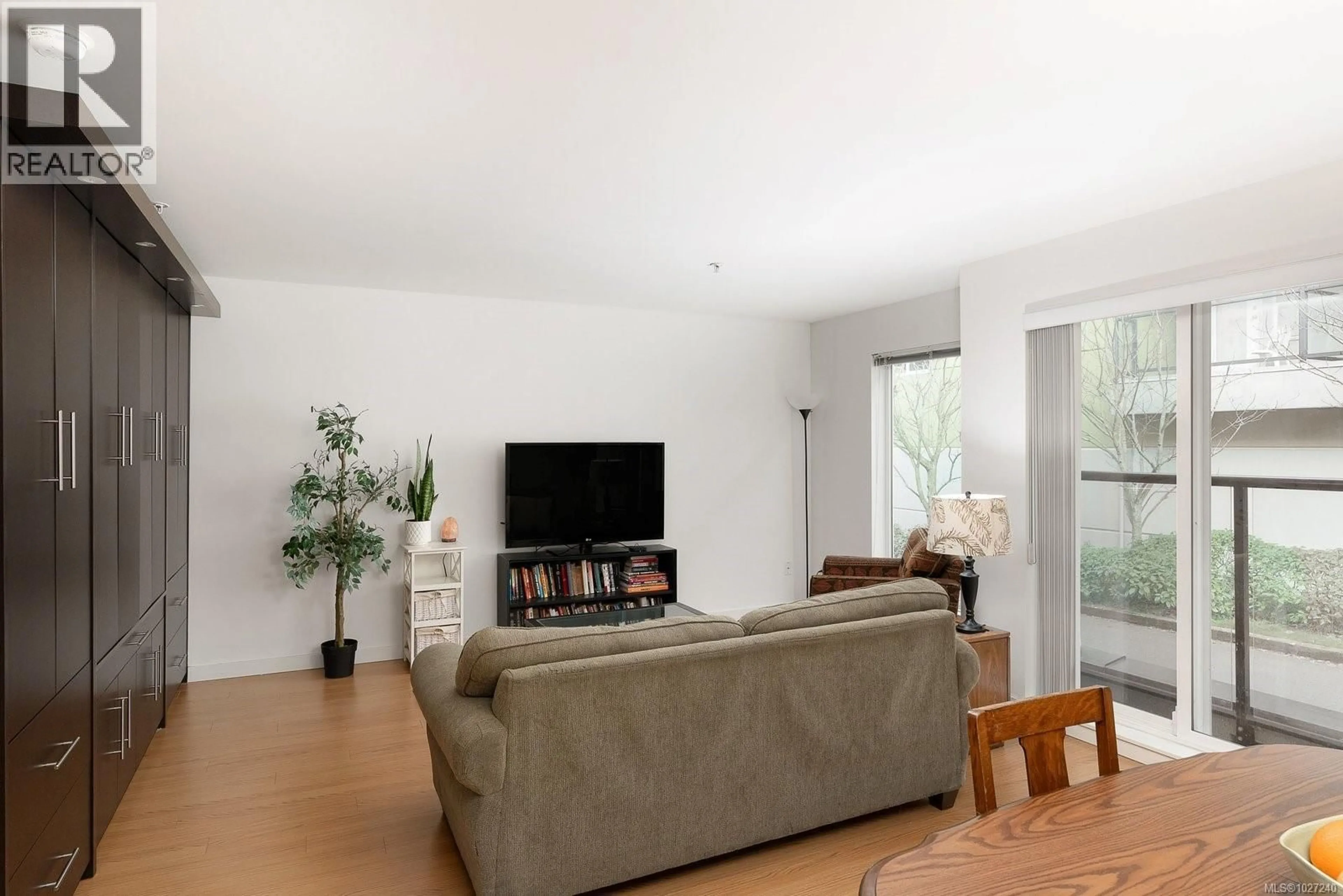 Living room with furniture, unknown for 204 - 1405 ESQUIMALT ROAD, Esquimalt British Columbia V9A0A4