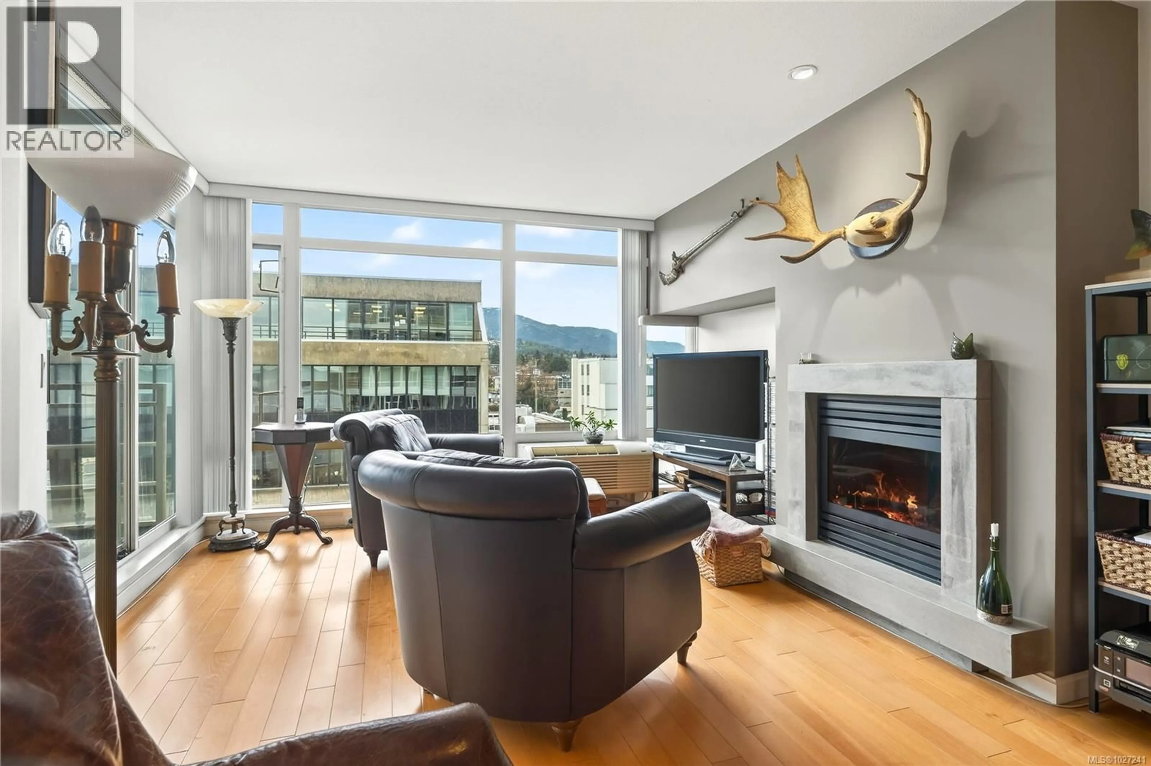 Living room with furniture, unknown for 503 - 38 FRONT STREET, Nanaimo British Columbia V9R0B8