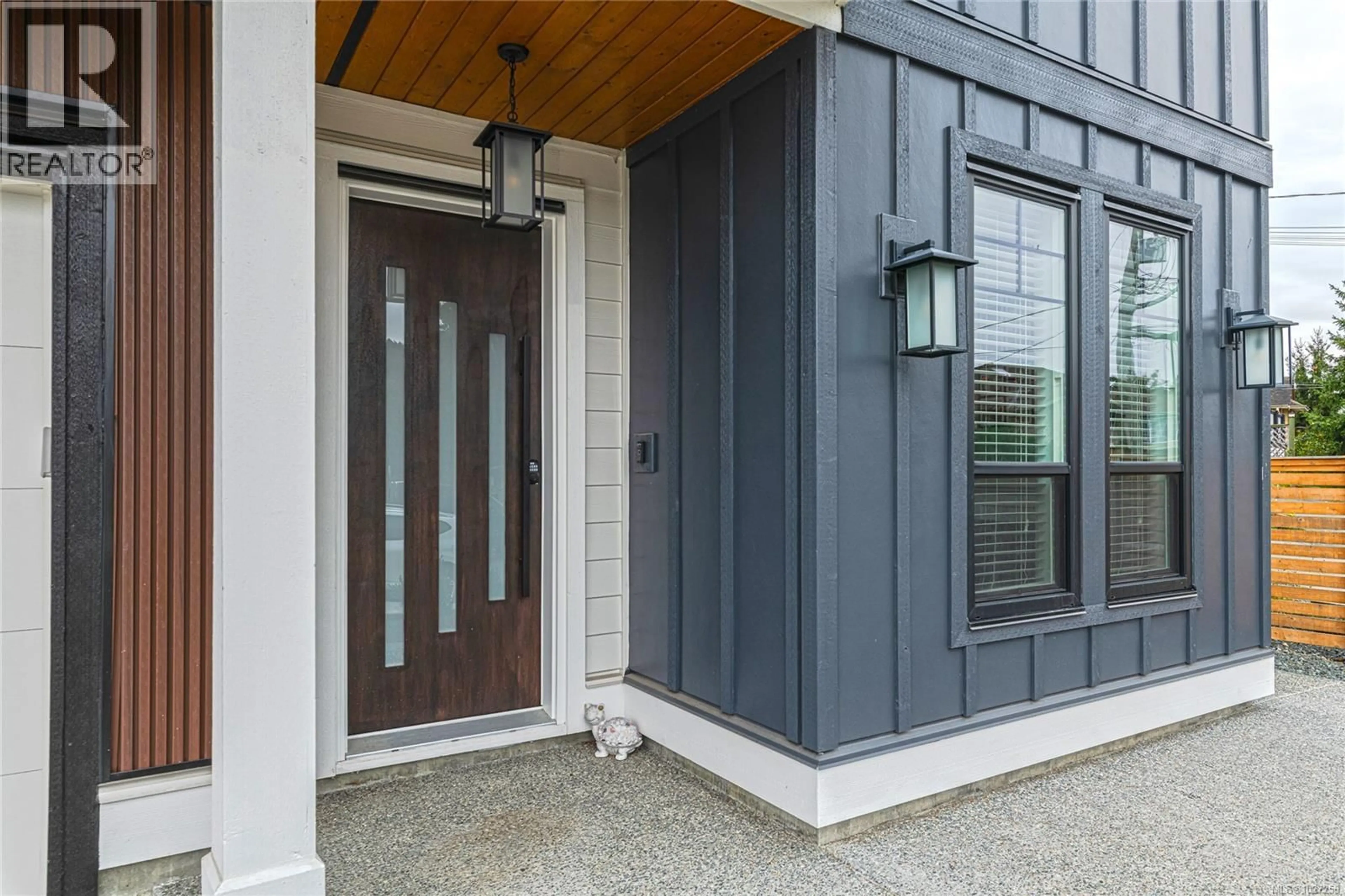 Indoor entryway for 2367 SWALLOW PLACE, Langford British Columbia V9B6Y6