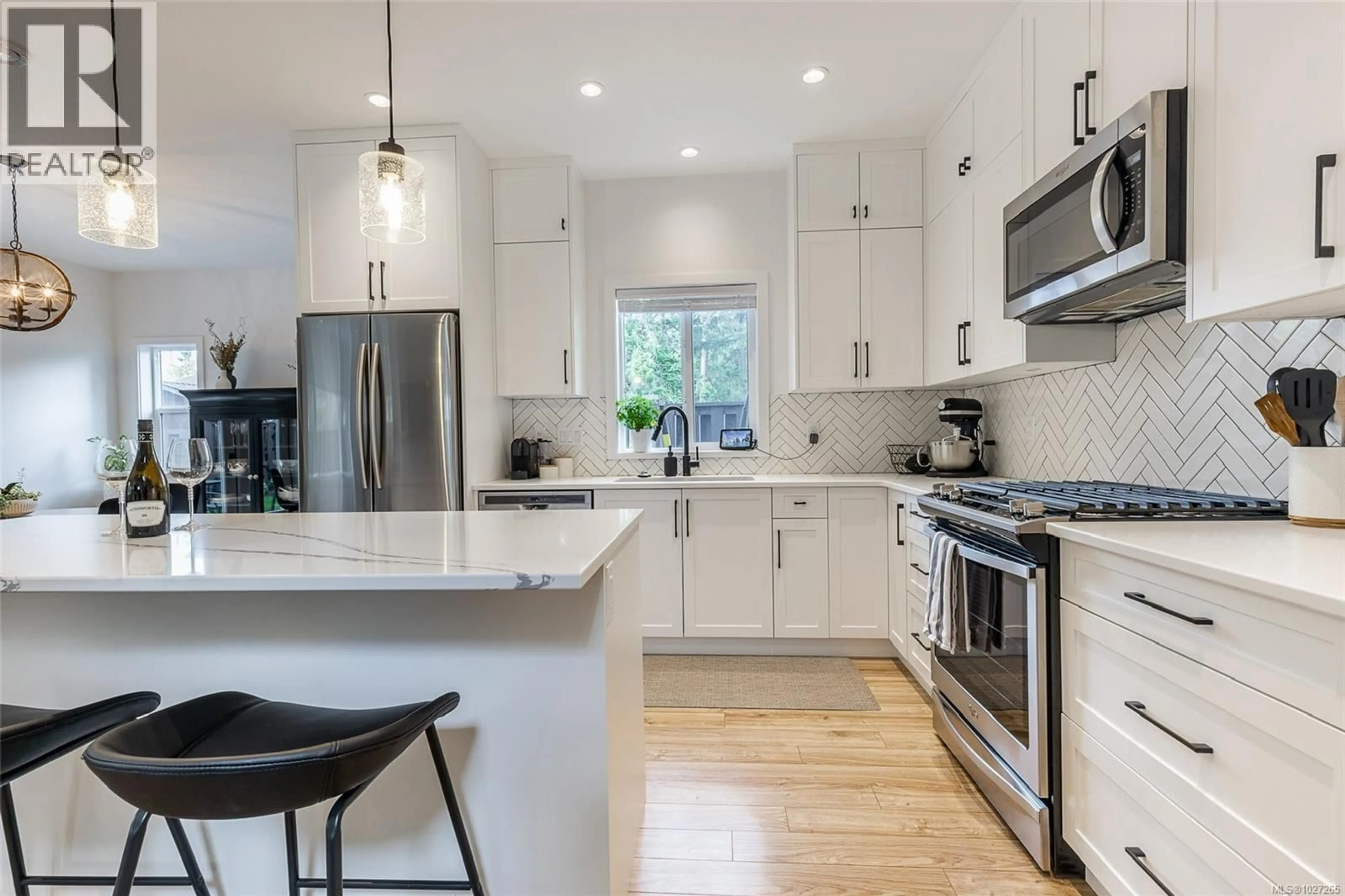 Open concept kitchen, unknown for 680 BAROLO PLACE, Langford British Columbia V9B3P1