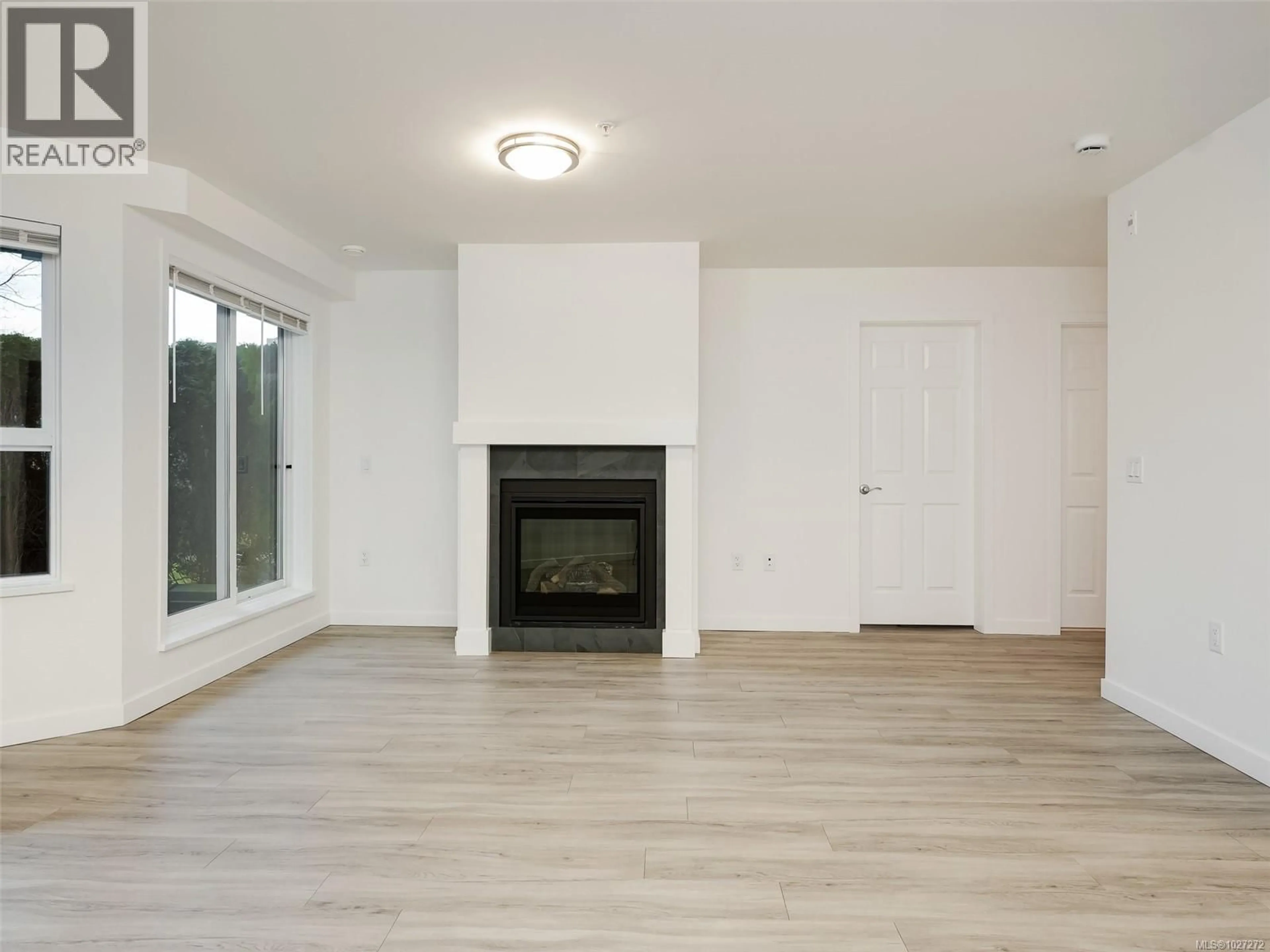 A pic of a room for 104 - 689 BAY STREET, Victoria British Columbia V8T5H9