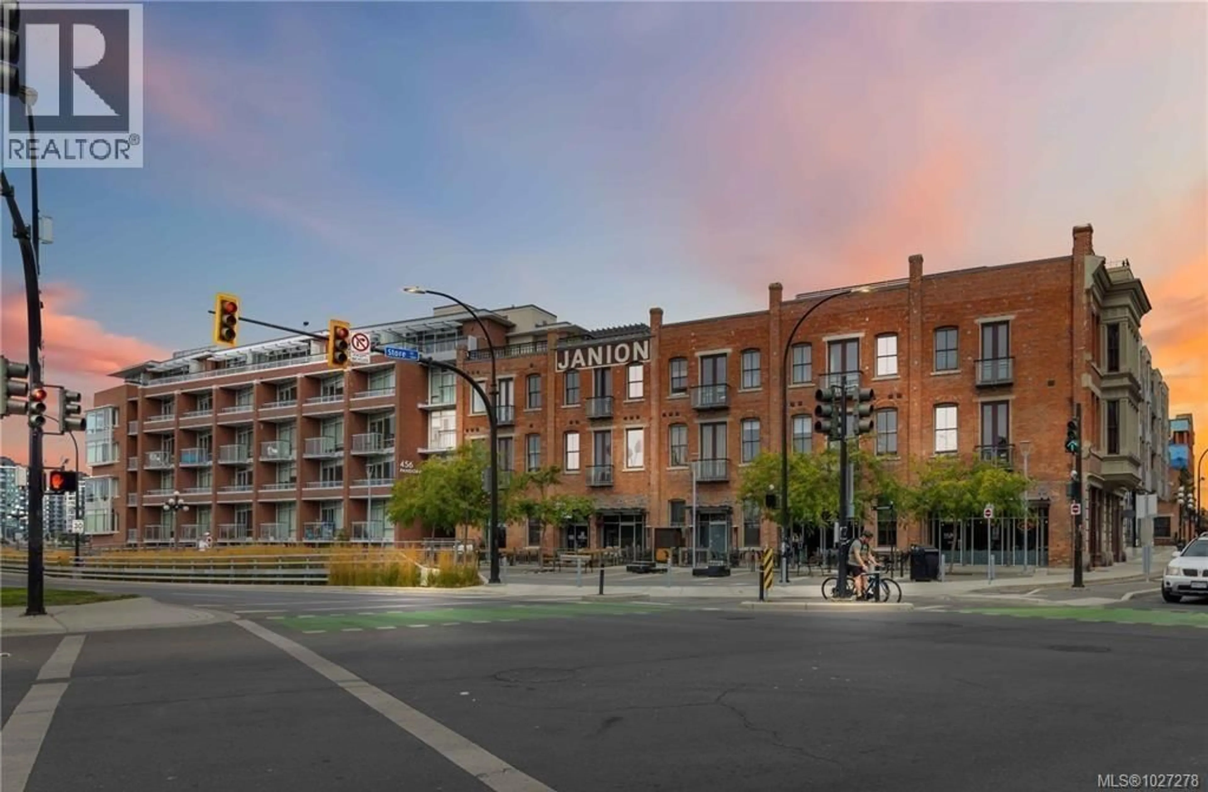 Patio, street for 301 - 456 PANDORA AVENUE, Victoria British Columbia V8W0E3