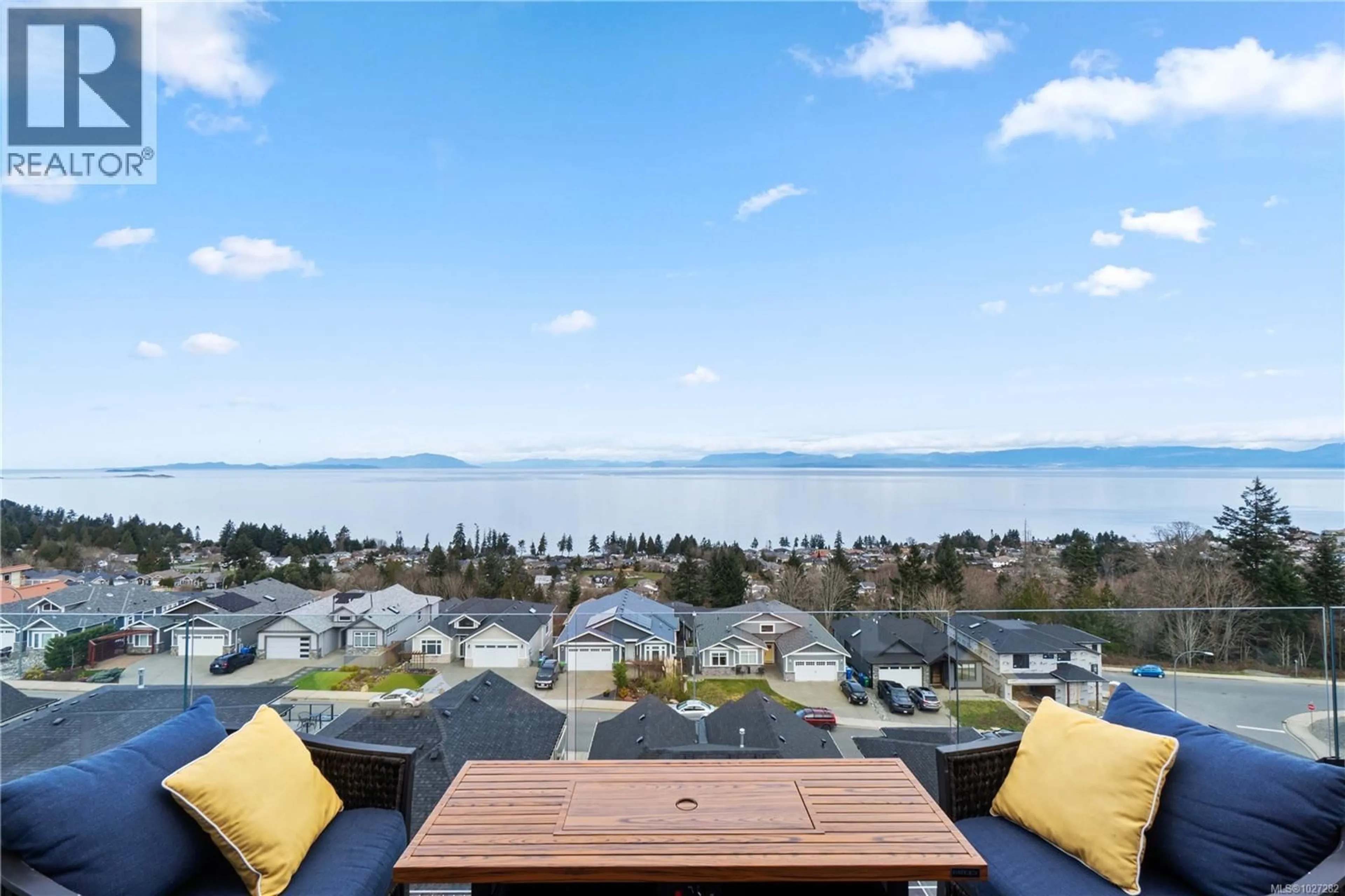 Patio, water/lake/river/ocean view for 5304 DEWAR ROAD, Nanaimo British Columbia V9T6T3