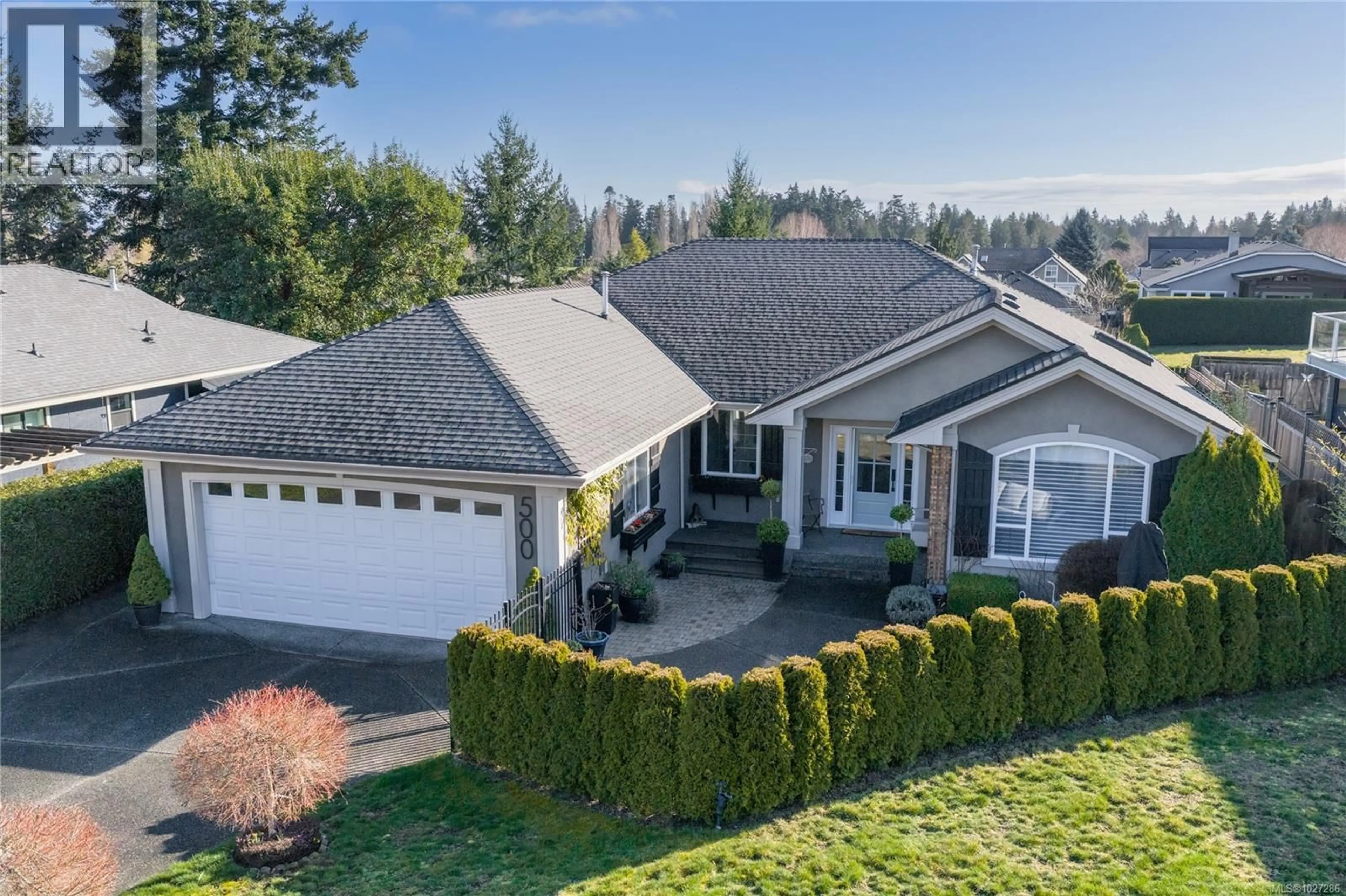 A pic from outside/outdoor area/front of a property/back of a property/a pic from drone, unknown for 500 MUIRFIELD CLOSE, Qualicum Beach British Columbia V9K2J9