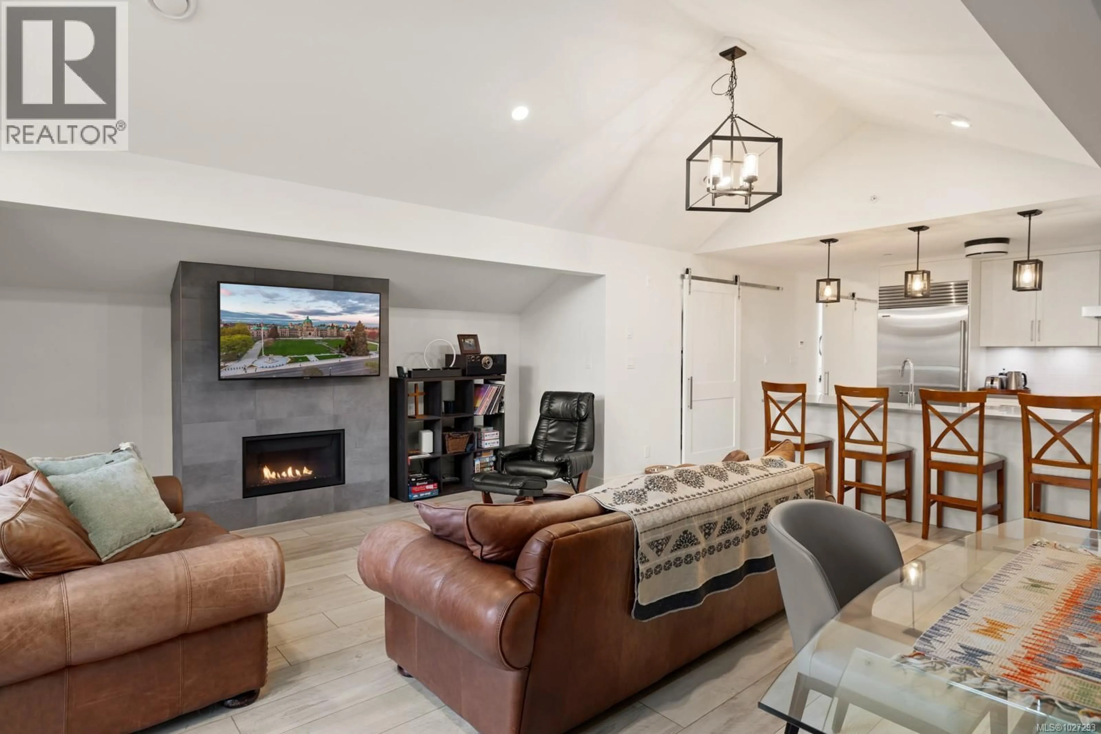 Living room with furniture, unknown for 201 - 2045 COUNTRY CLUB WAY, Langford British Columbia V9B6R3