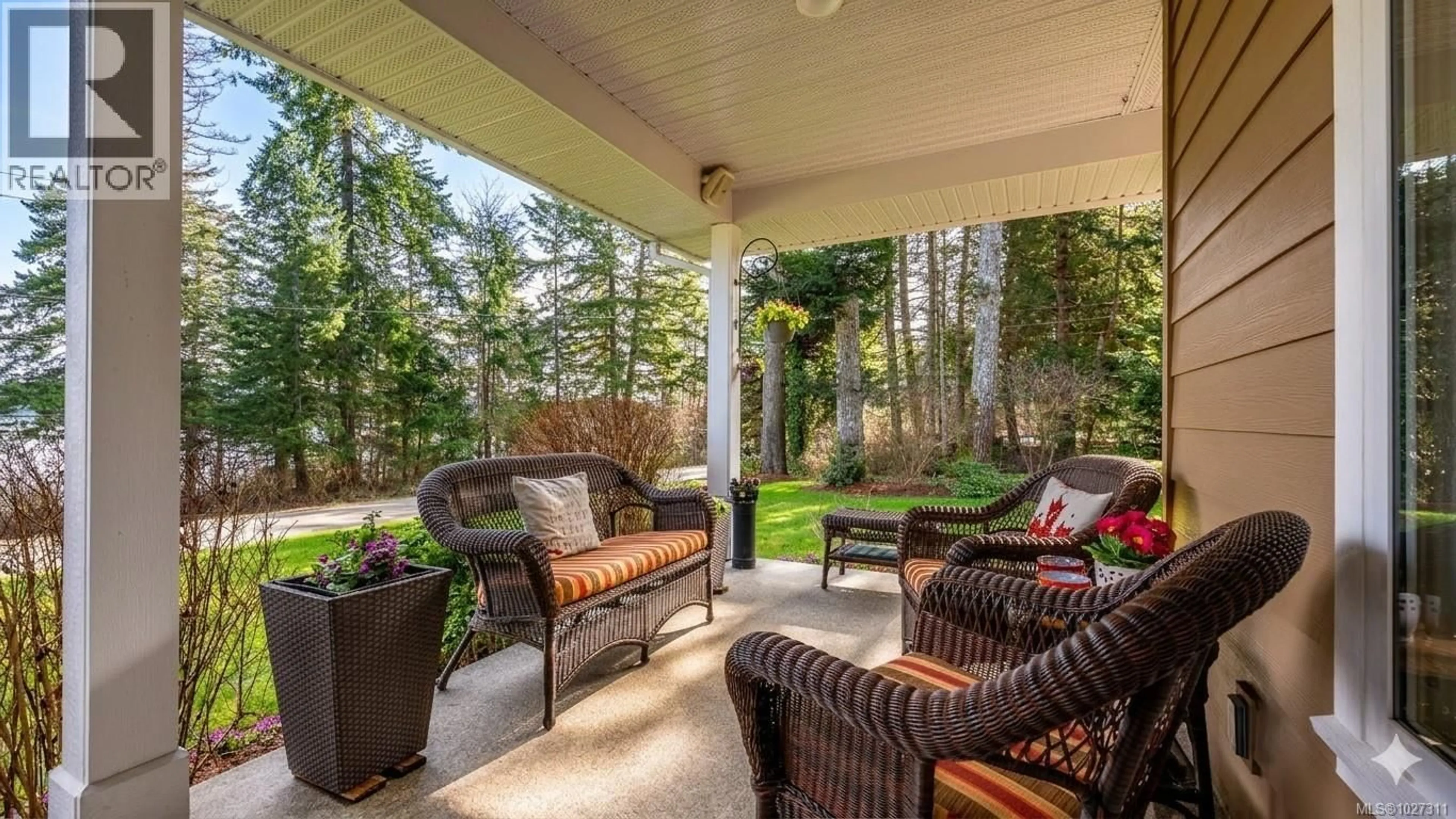 Patio, unknown for 6503 WALKER FRONTAGE ROAD, Fanny Bay British Columbia V0R1W0