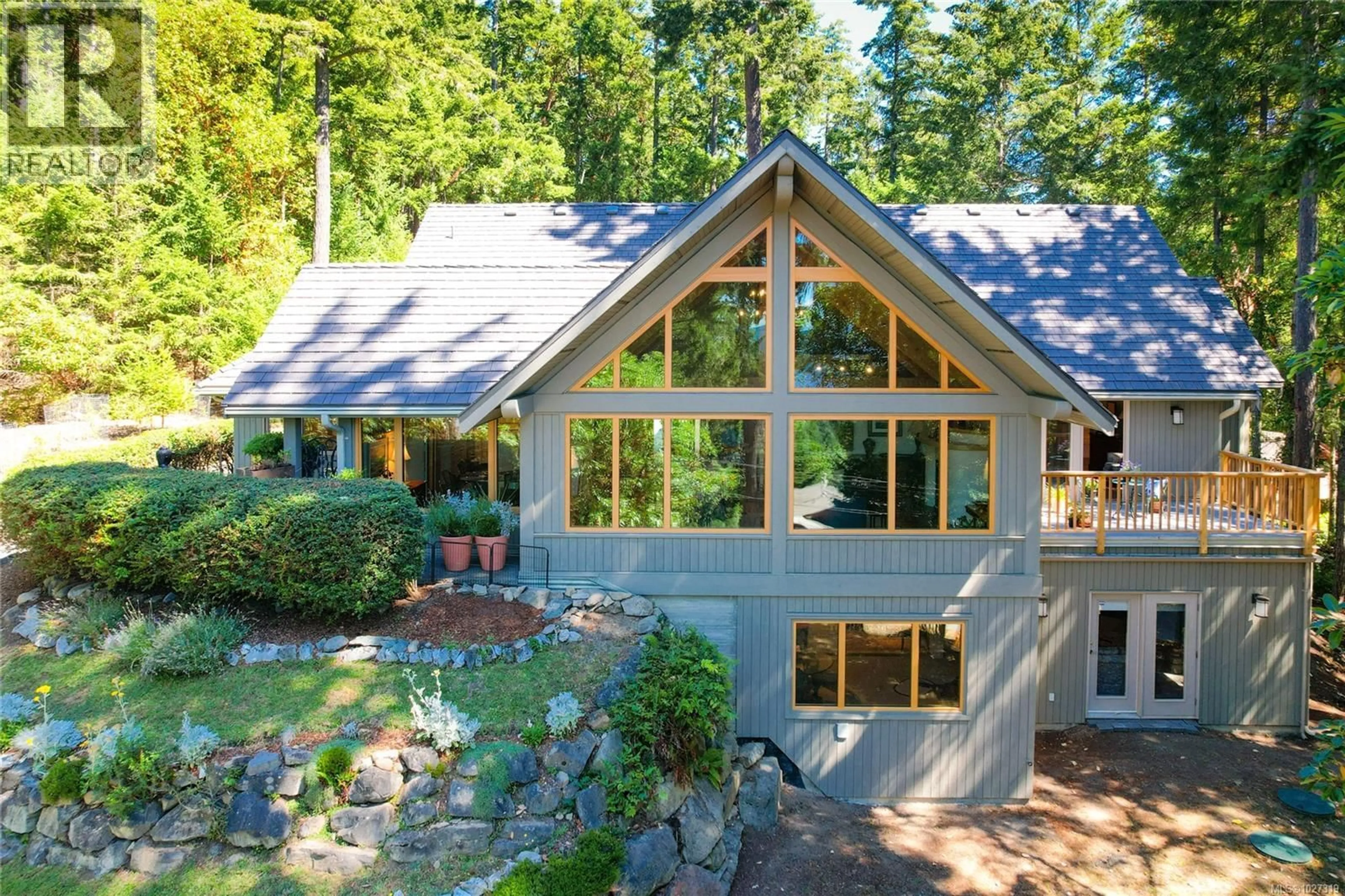 Home with vinyl exterior material, unknown for 154 CORMORANT CRESCENT, Salt Spring British Columbia V8K1G8