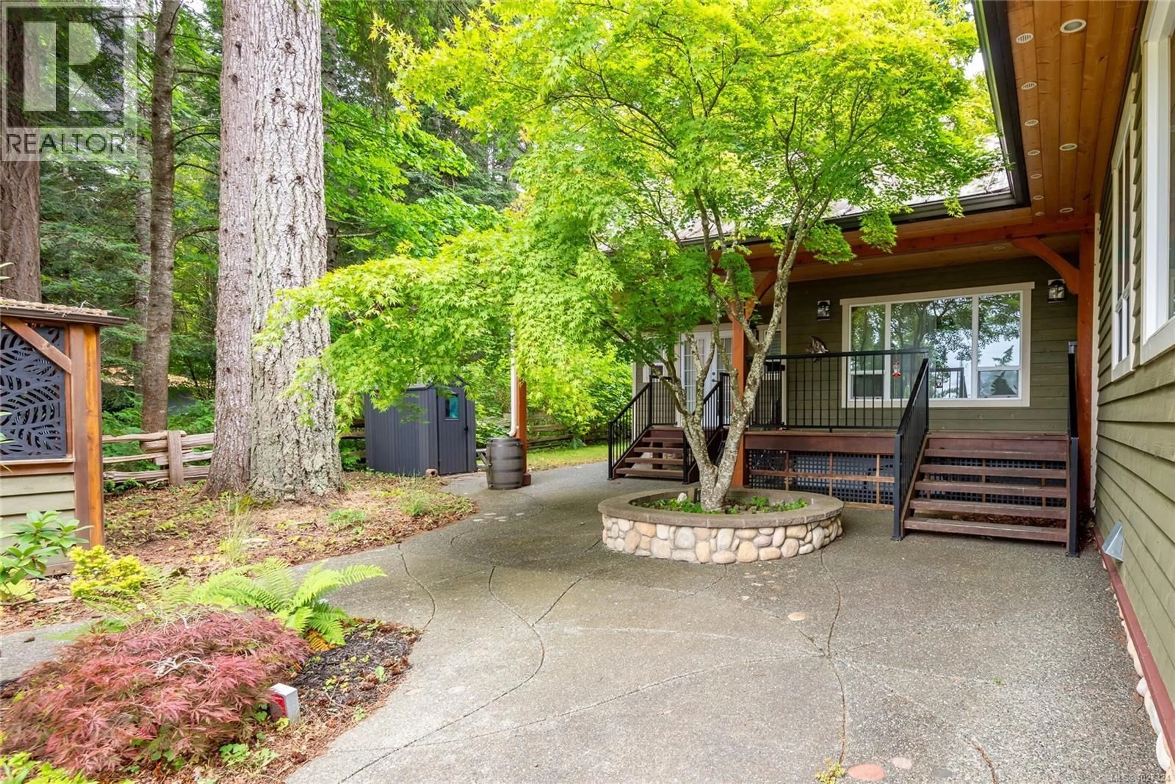 Patio, unknown for 8947 CLARKSON AVENUE, Black Creek British Columbia V9T1B2