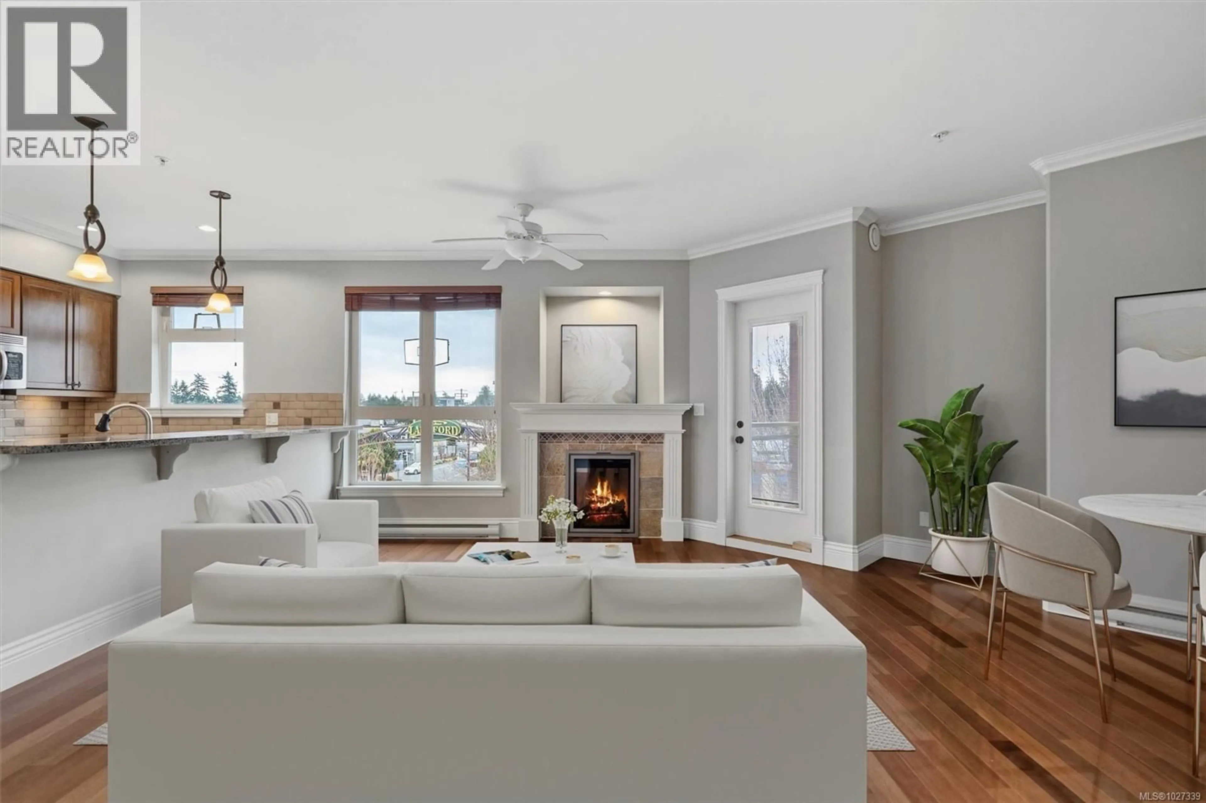 Living room with furniture, unknown for 300 - 755 GOLDSTREAM AVENUE, Langford British Columbia V9B0H9