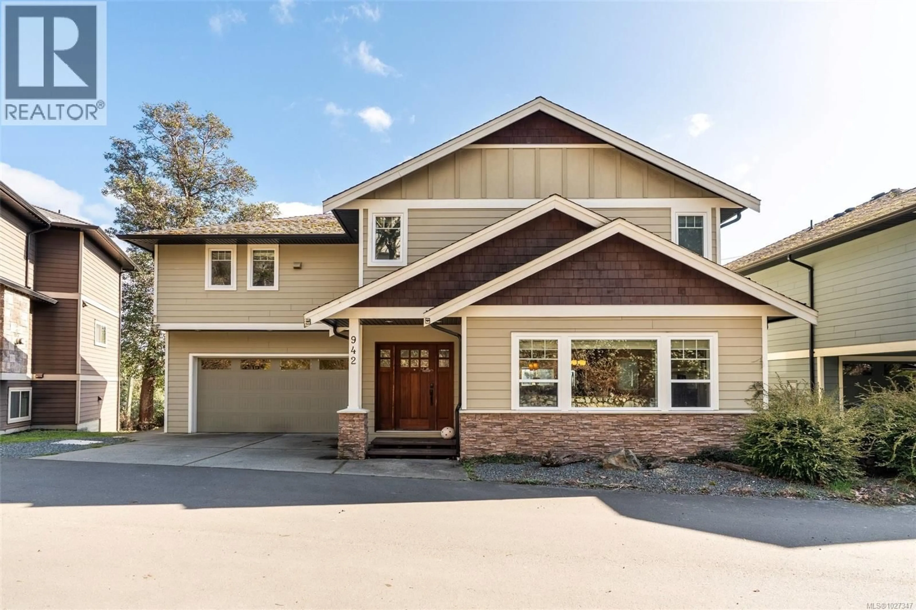 Home with brick exterior material, street for 942 ARNGASK AVENUE, Langford British Columbia V9B5X7