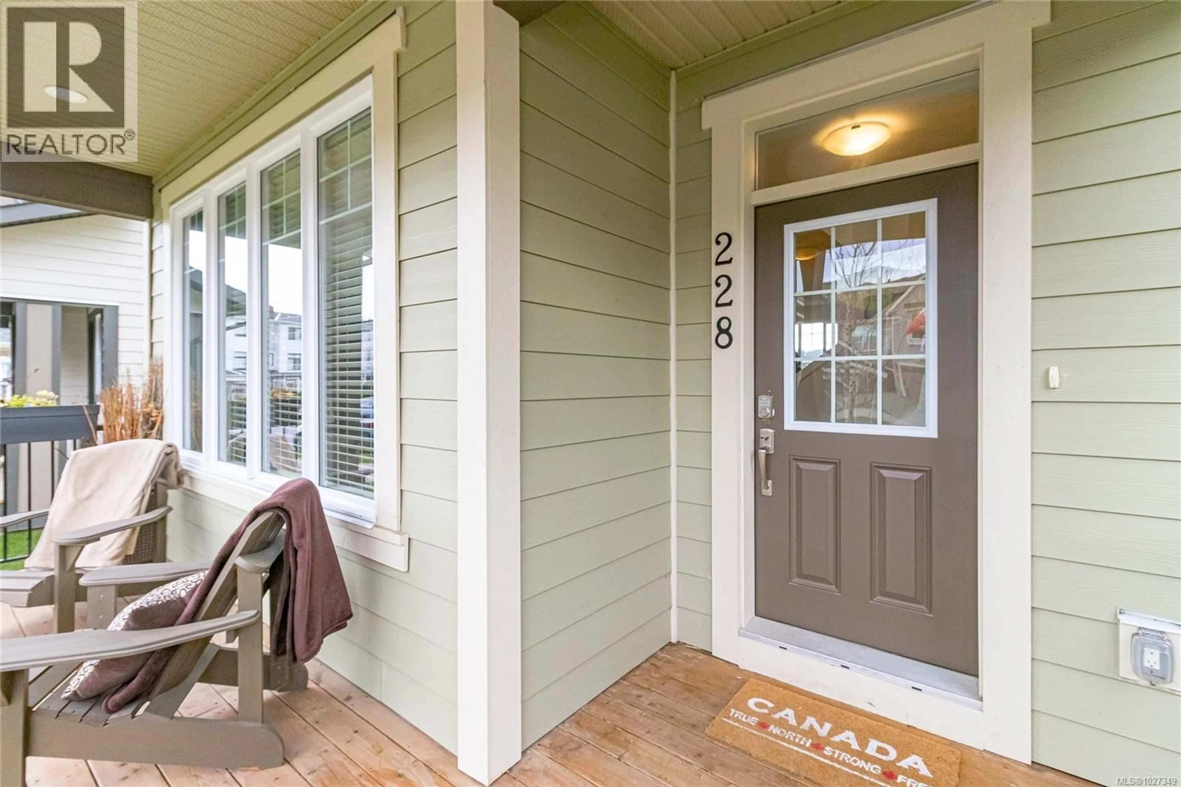 Indoor entryway for 228 CASPIAN DRIVE, Colwood British Columbia V9C0P8