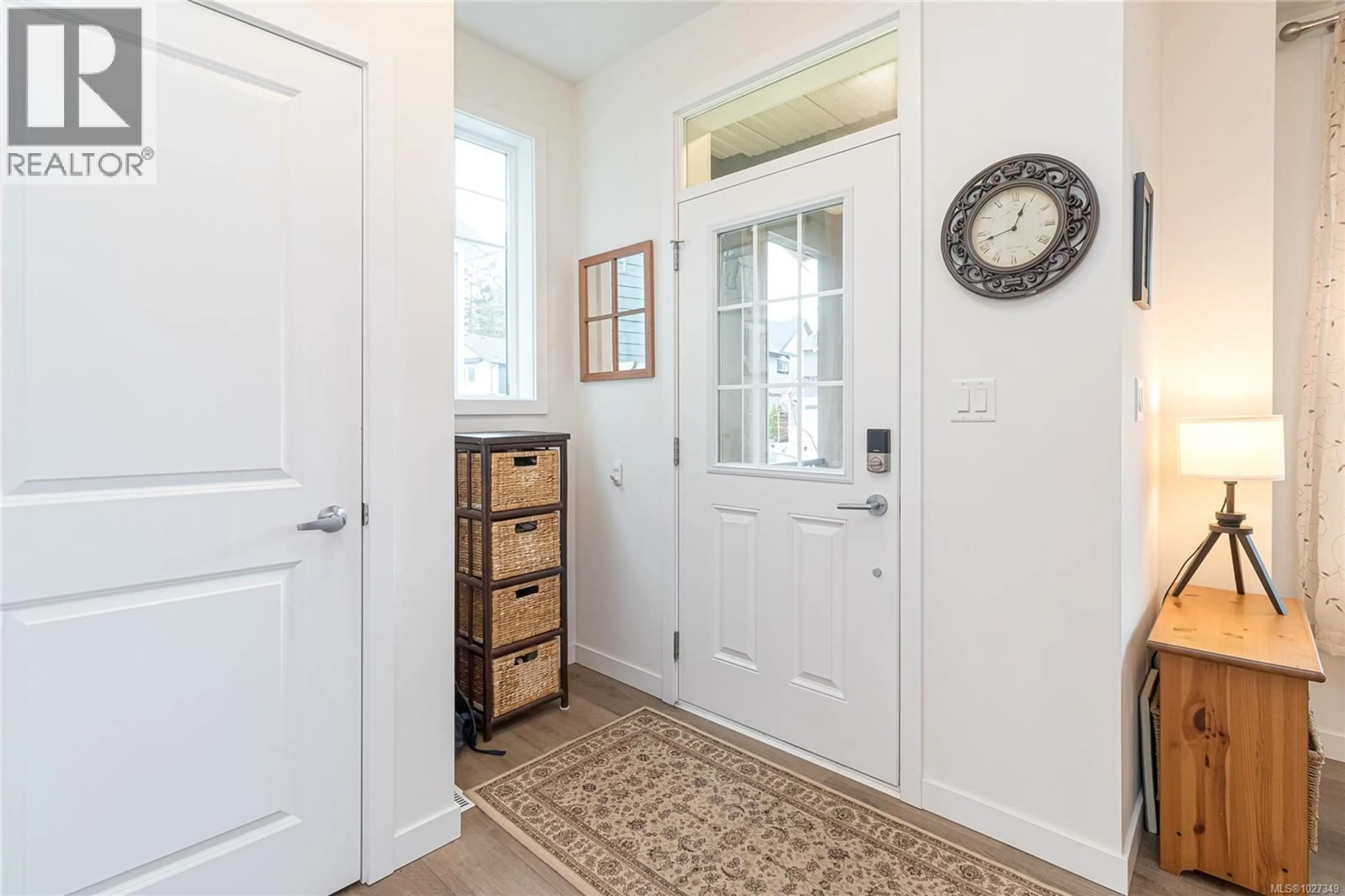 Indoor entryway for 228 CASPIAN DRIVE, Colwood British Columbia V9C0P8