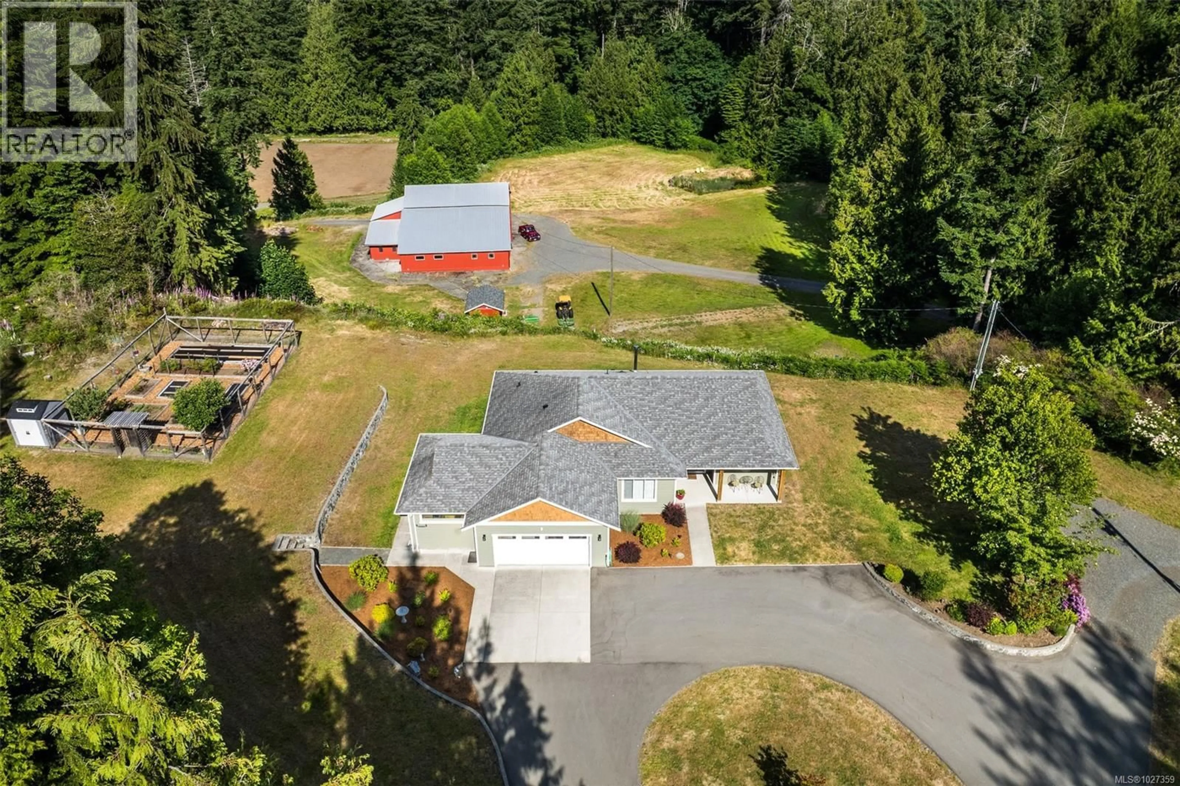 A pic from outside/outdoor area/front of a property/back of a property/a pic from drone, unknown for 3031 PHILLIPS ROAD, Sooke British Columbia V9Z1K7