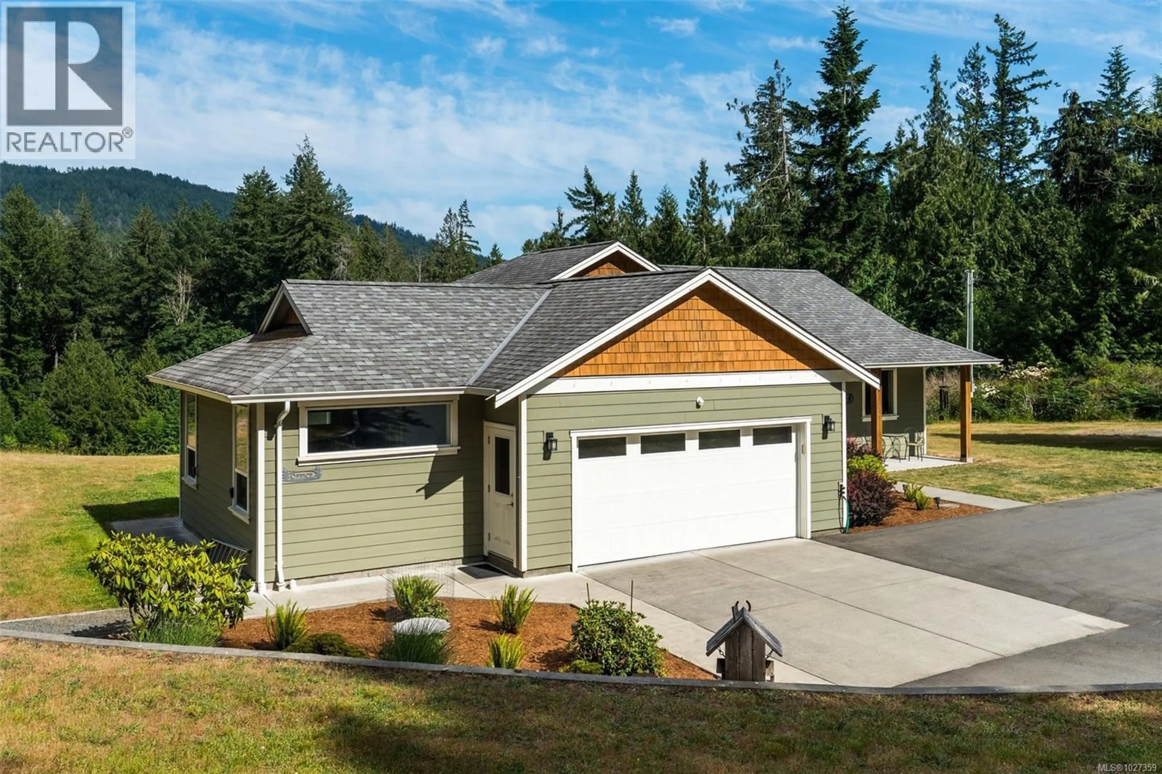 Home with vinyl exterior material, street for 3031 PHILLIPS ROAD, Sooke British Columbia V9Z1K7