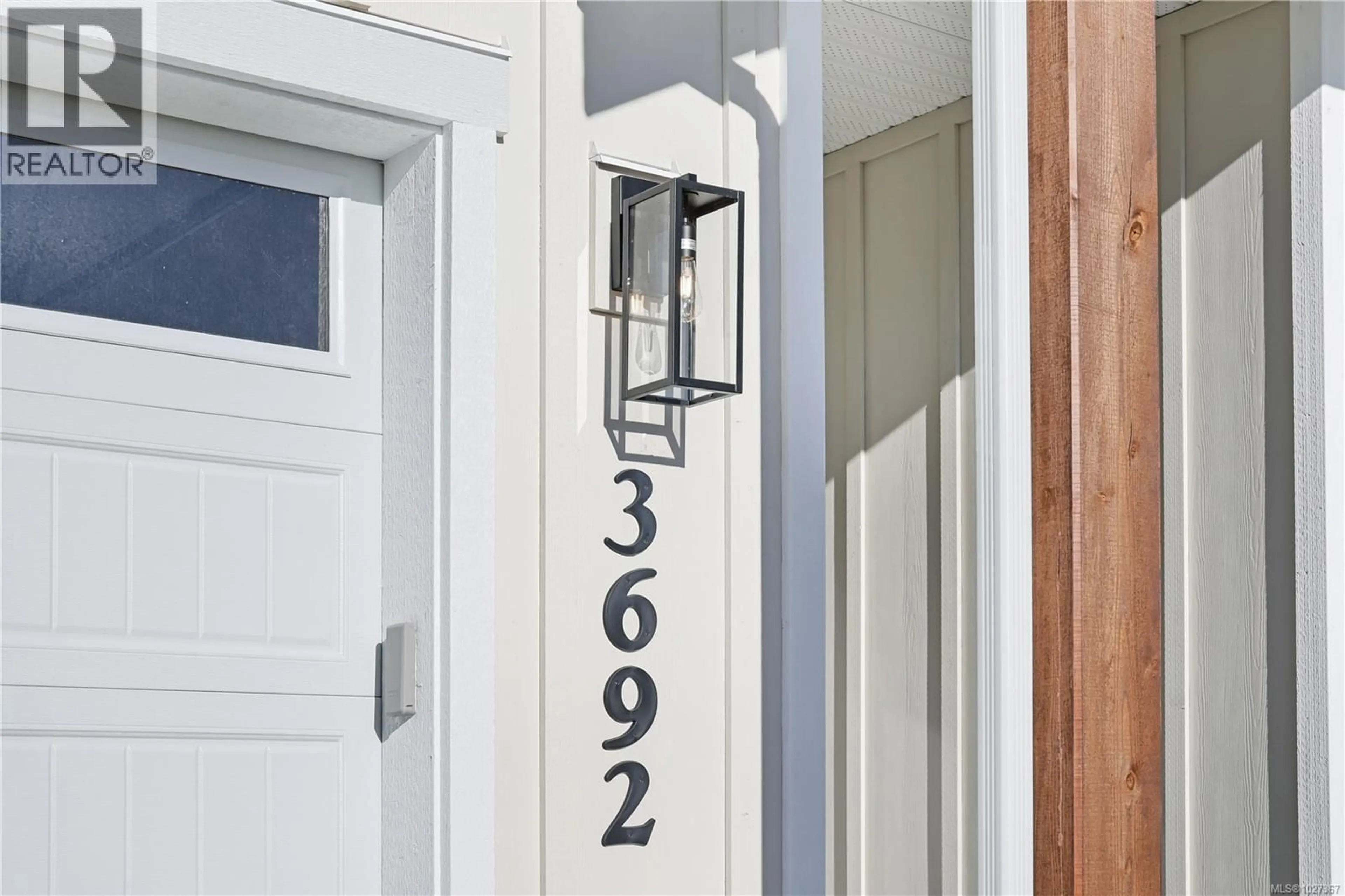 Indoor entryway for 3692 LYALL POINT CRESCENT, Port Alberni British Columbia V9Y0A2