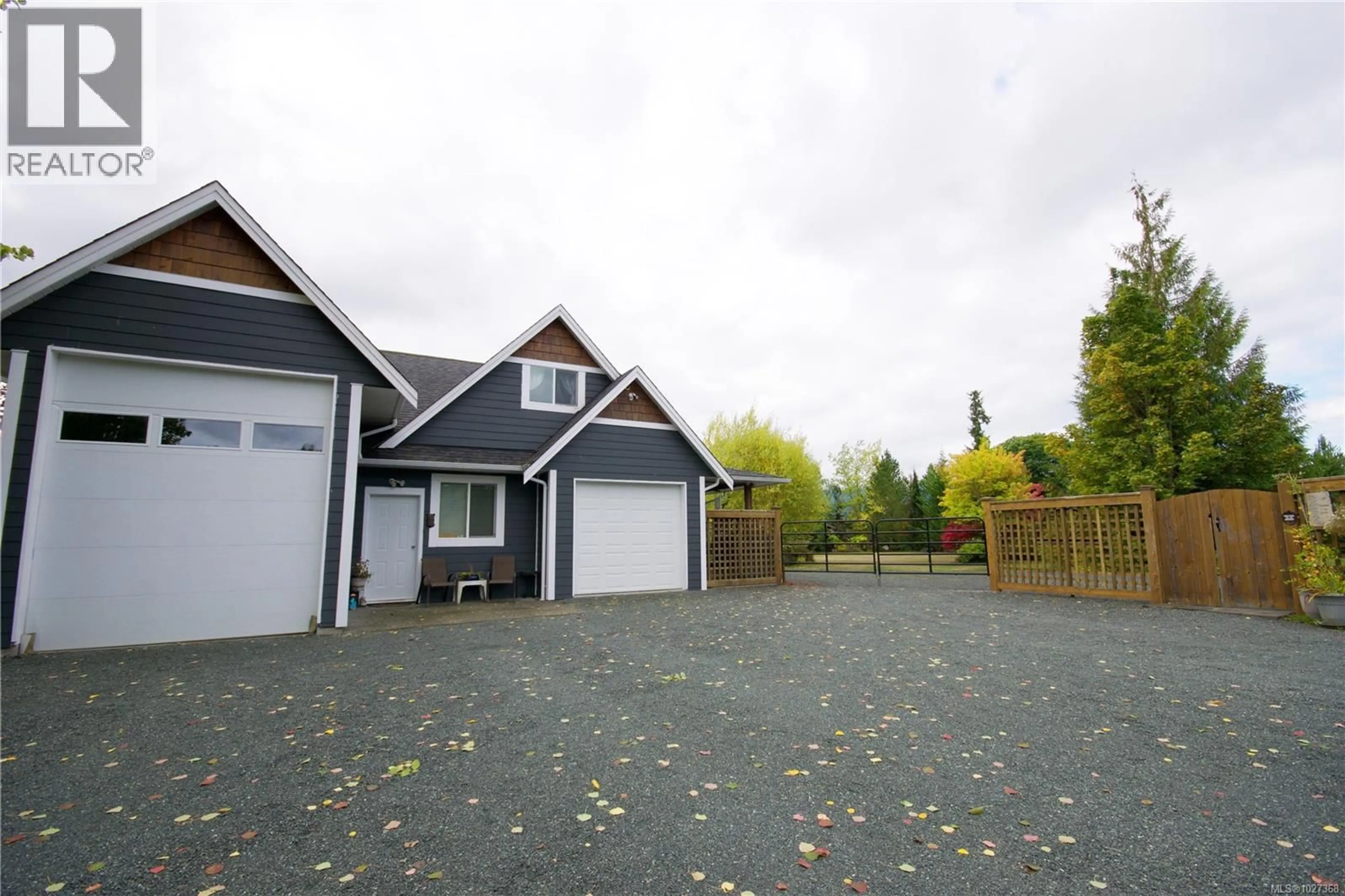 A pic from outside/outdoor area/front of a property/back of a property/a pic from drone, street for 2040 SUN KING ROAD, Coombs British Columbia V0R1M0