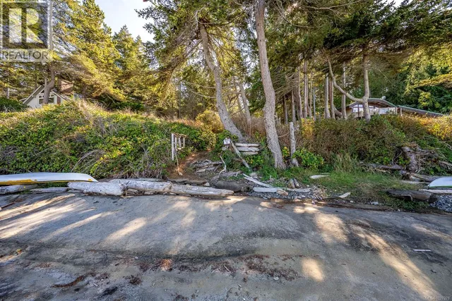6300 ANDERSON DRIVE, Hornby Island 5