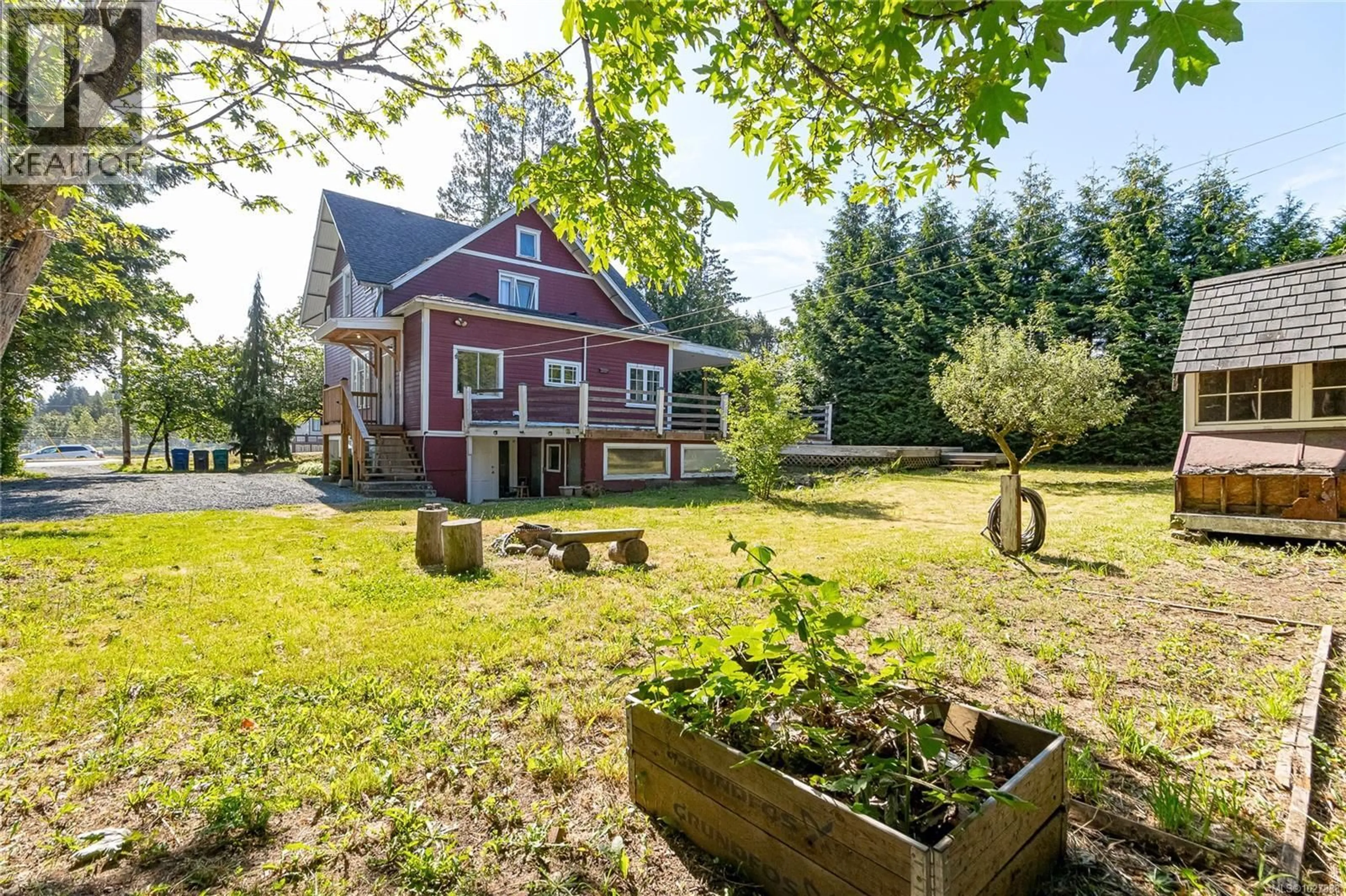 A pic from outside/outdoor area/front of a property/back of a property/a pic from drone, unknown for 1421 CRANBERRY AVENUE, Nanaimo British Columbia V9R6Z7