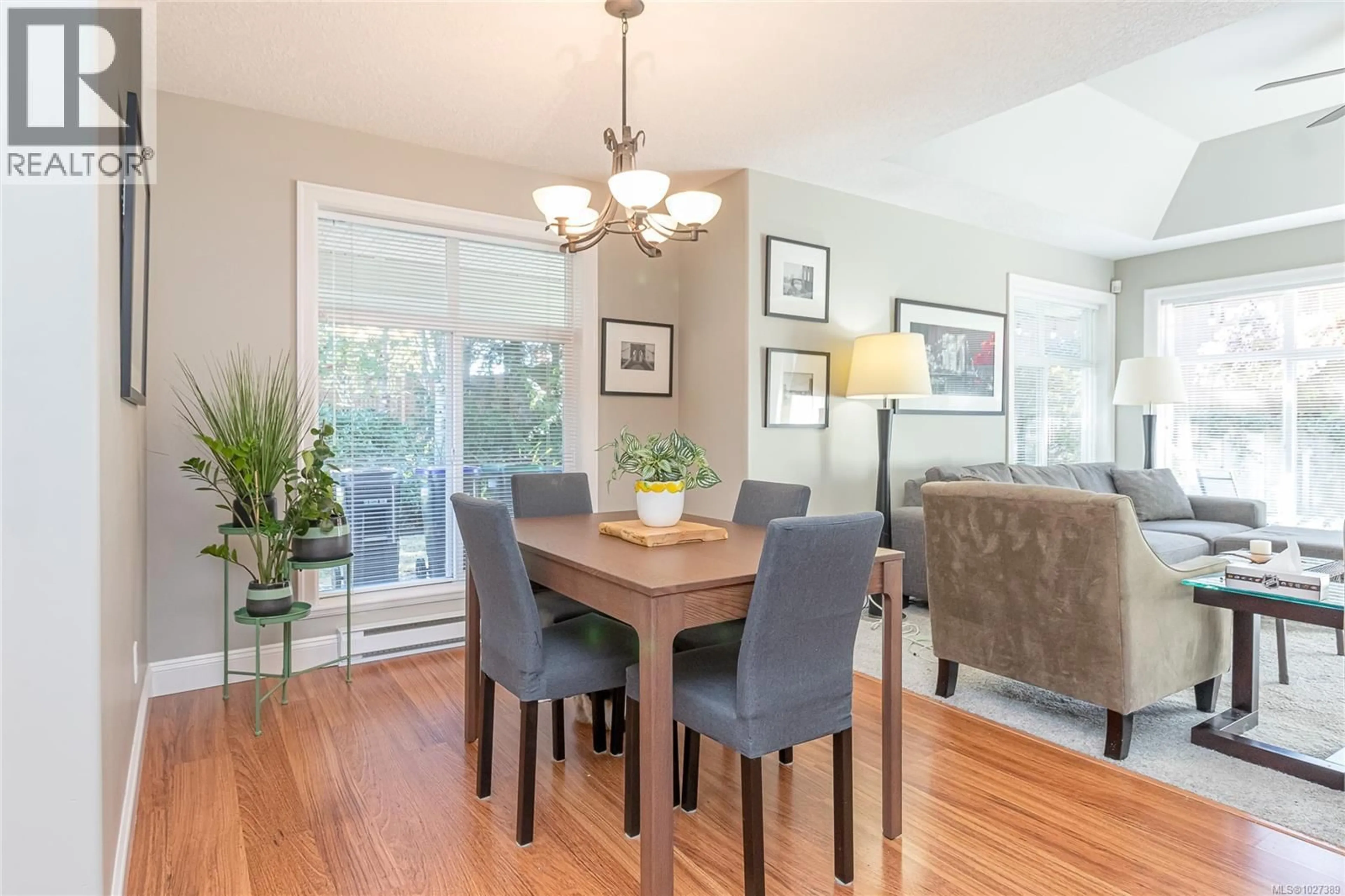 Dining room, wood/laminate floor for 3 - 340 YOUNG STREET, Parksville British Columbia V9P1C5