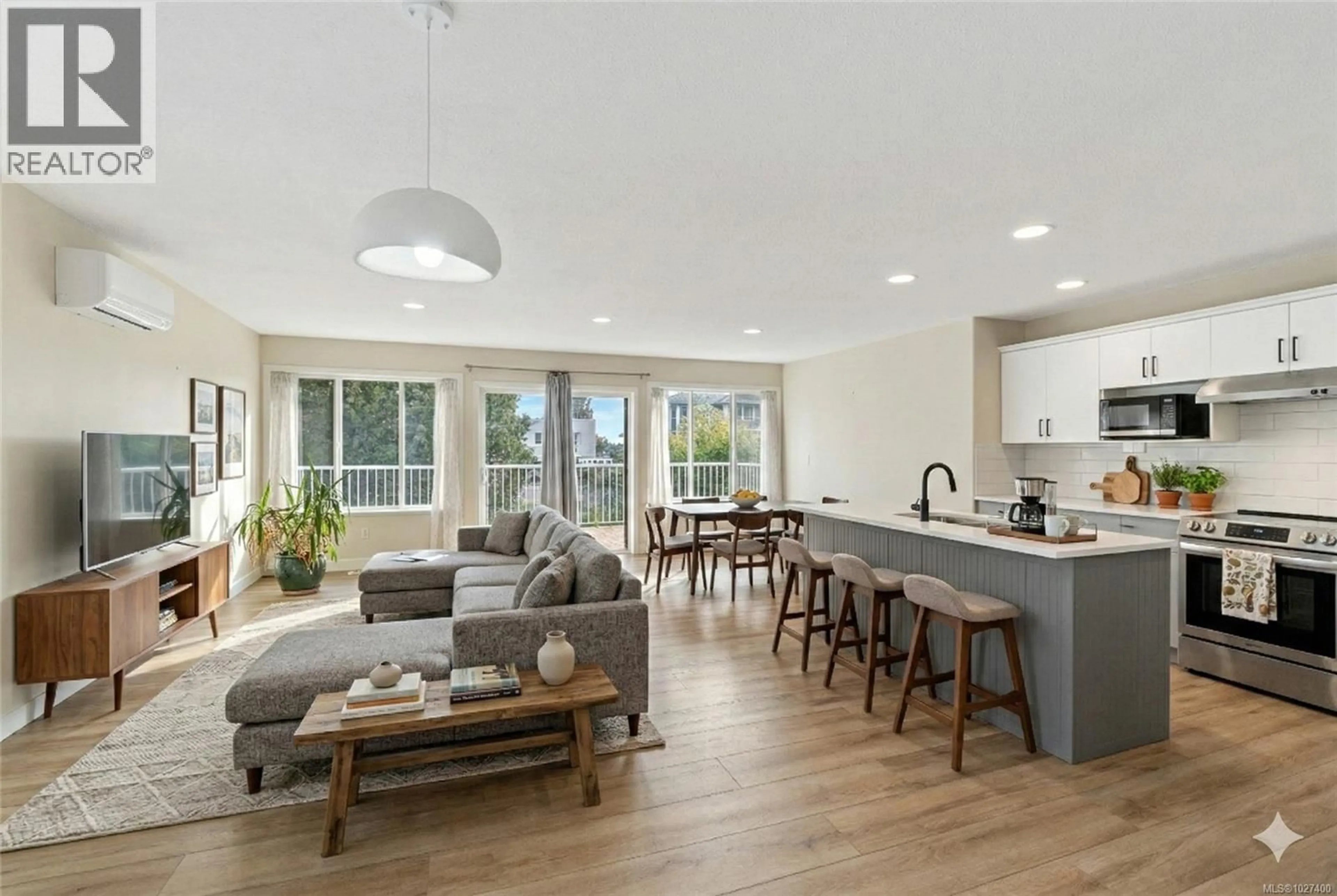 Open concept kitchen, unknown for 378 WISTERIA STREET, Parksville British Columbia V9P1C6