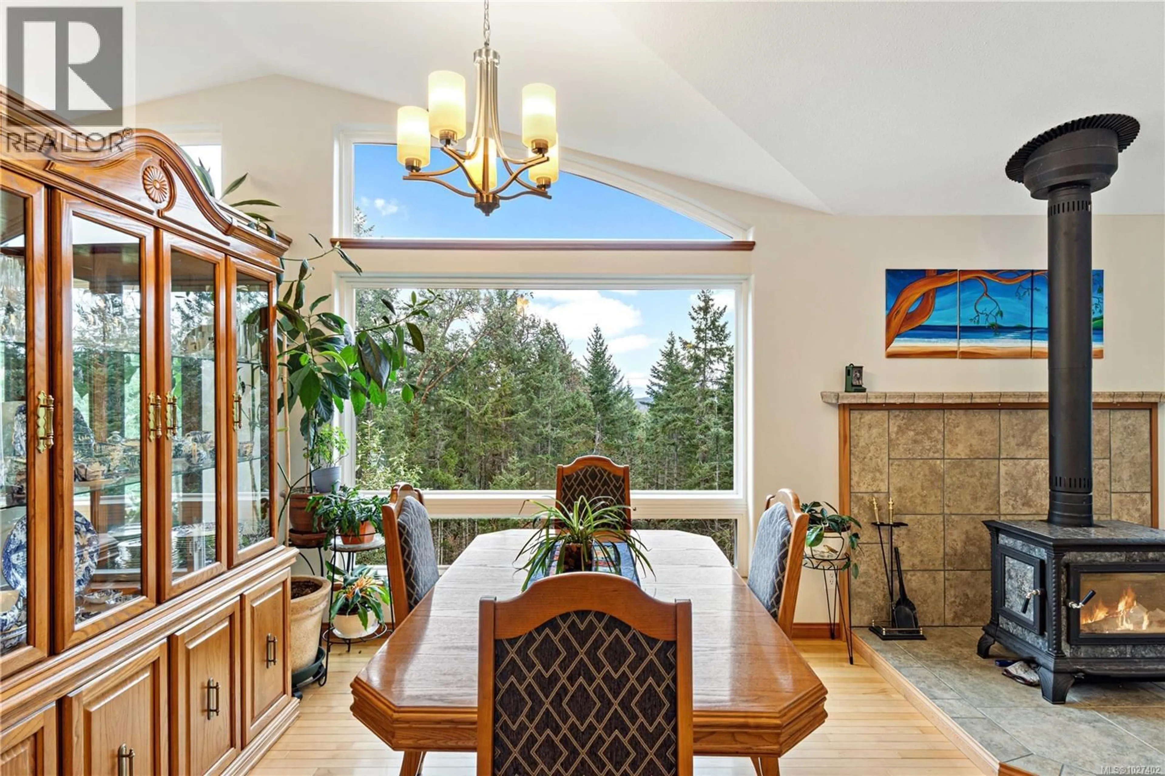 Dining room, ceramic/tile floor for 1990 RENA ROAD, Nanoose Bay British Columbia V9P9B1