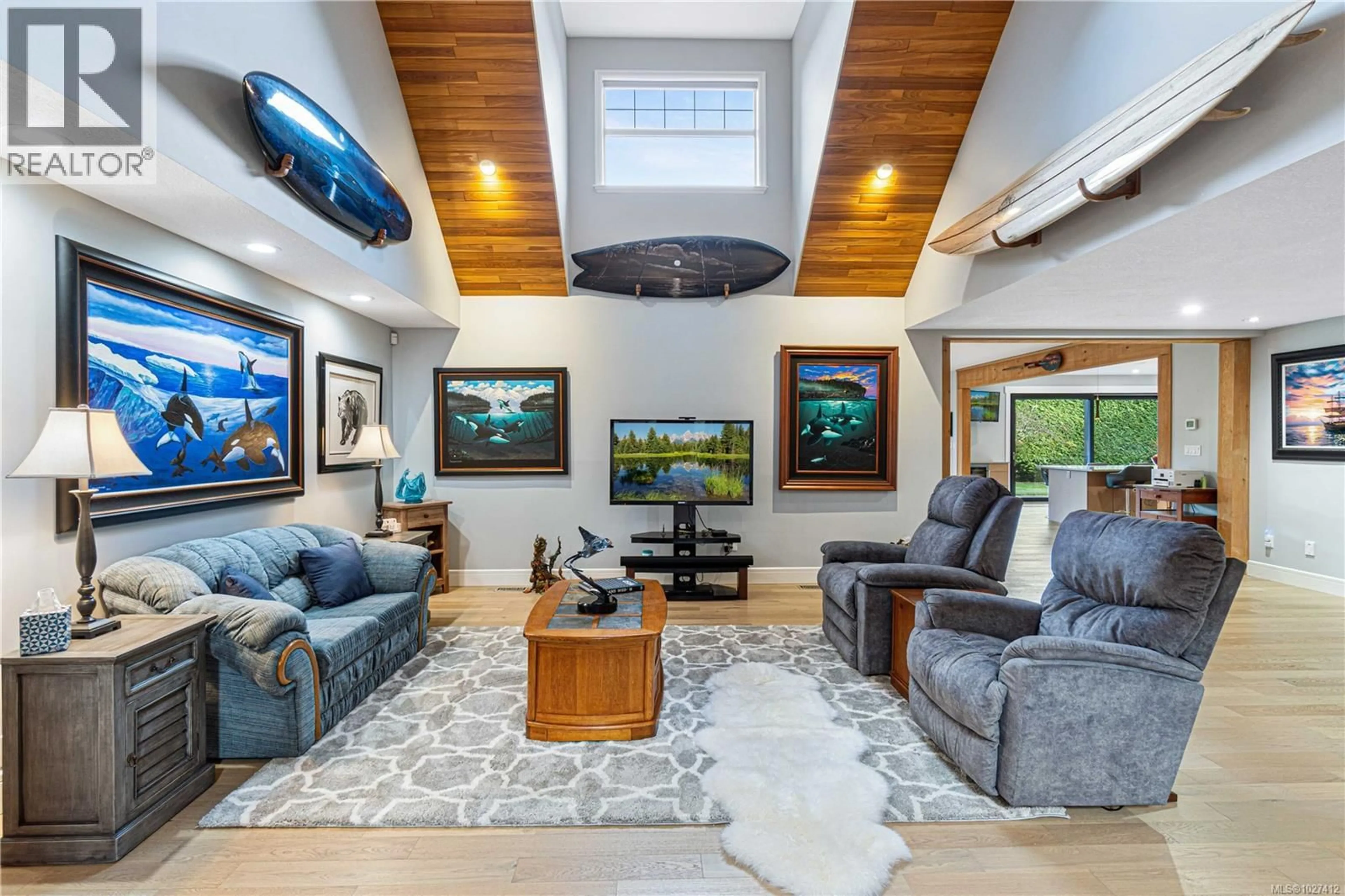 Living room with furniture, unknown for 915 RIVERS EDGE DRIVE, Nanoose Bay British Columbia V9P9L6