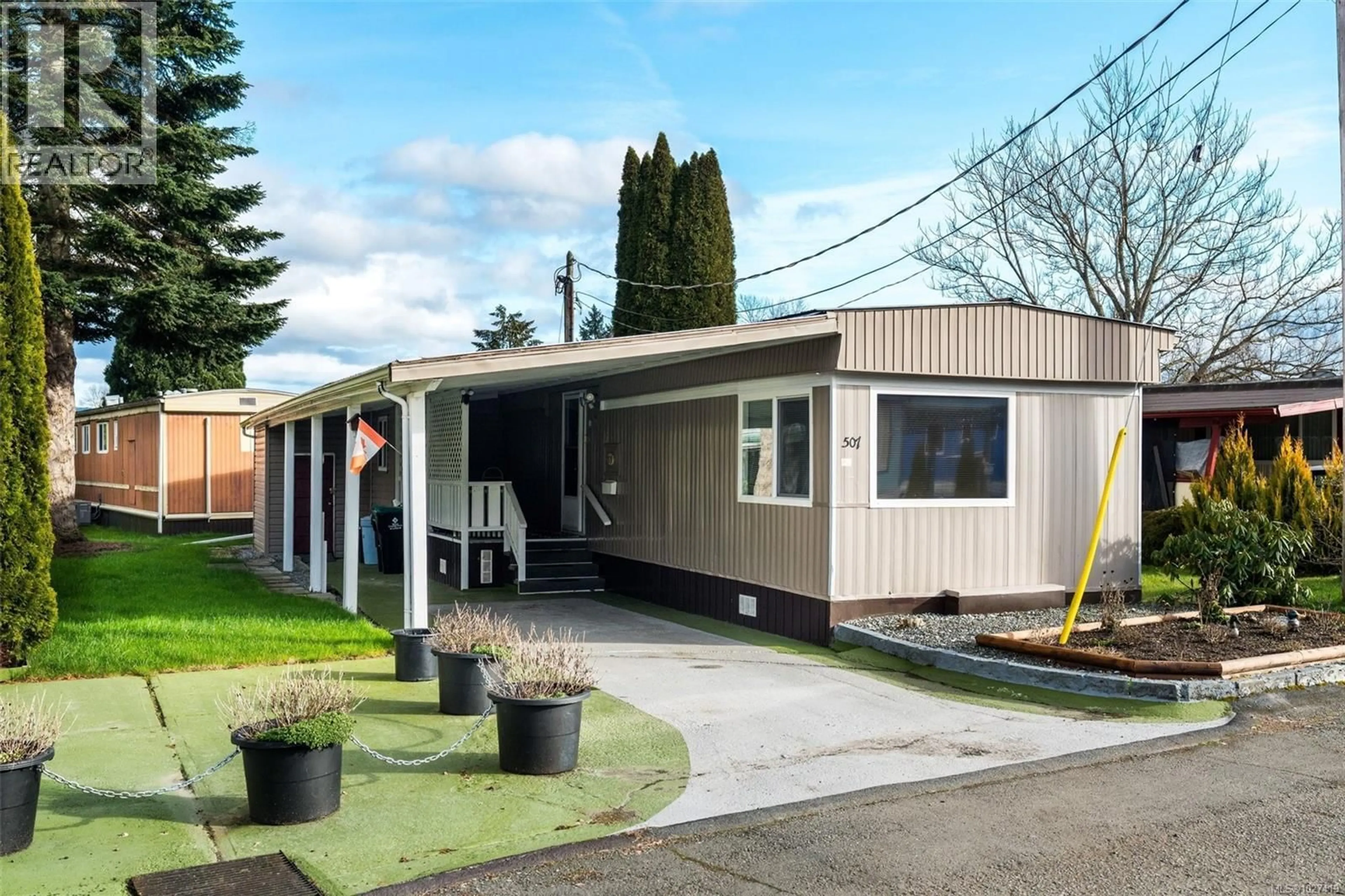 Home with vinyl exterior material, street for 507 - 2885 BOYS ROAD, Duncan British Columbia V9L4Y9