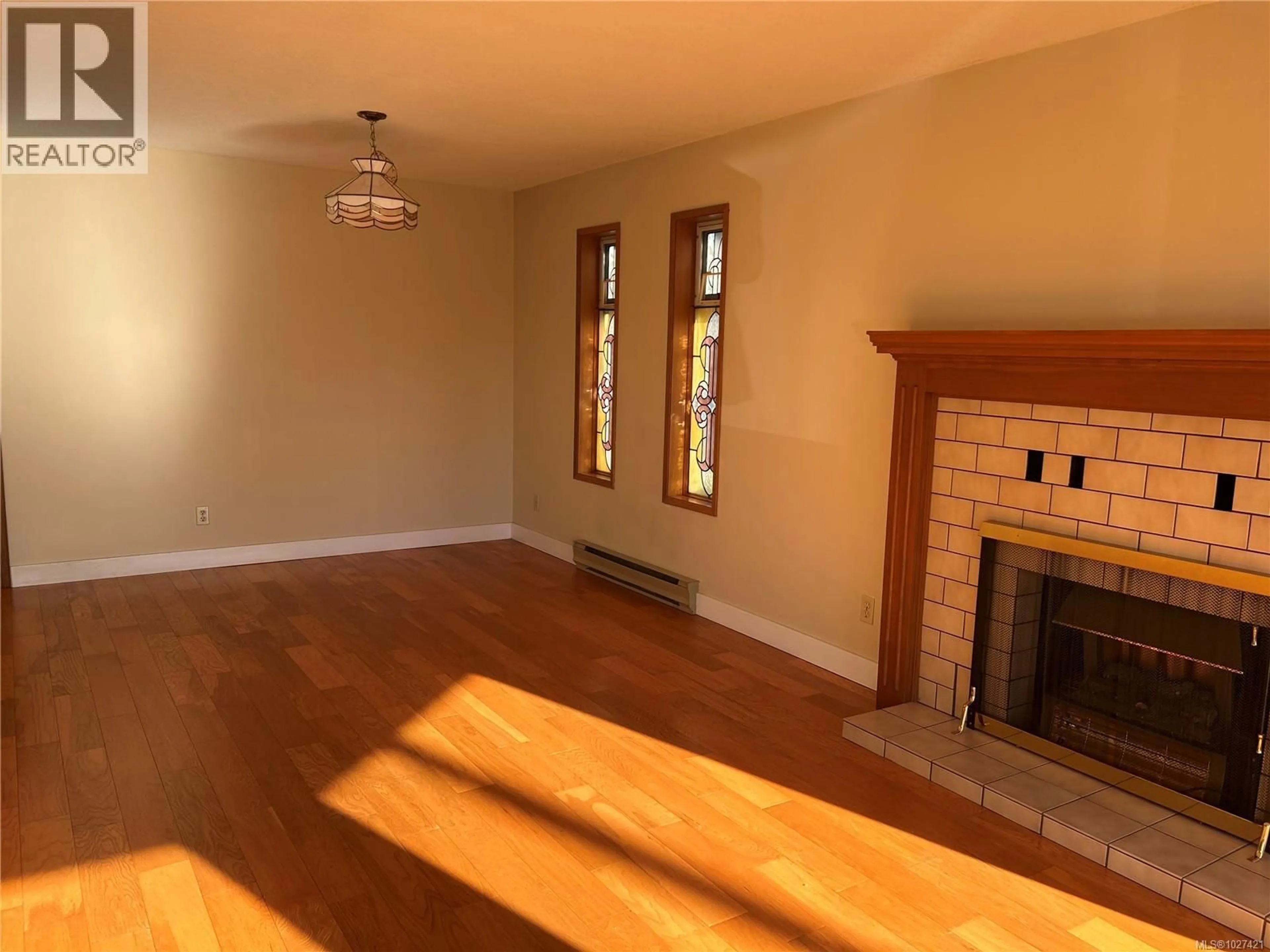 A pic of a room for 4225 QUADRA STREET, Saanich British Columbia V8X1L5