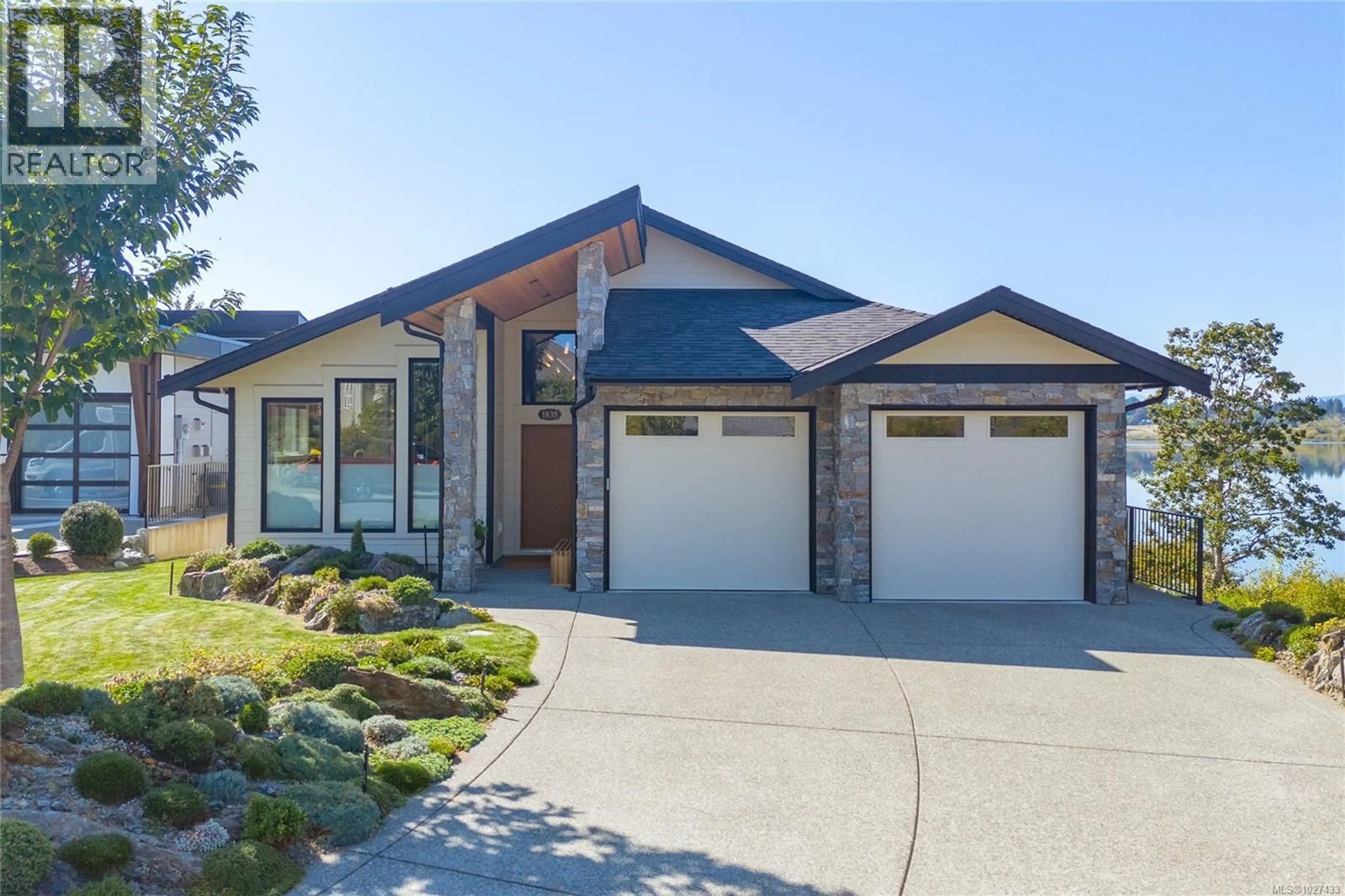 Home with brick exterior material, street for 1835 WESTLOCK ROAD, Duncan British Columbia V9L0B8