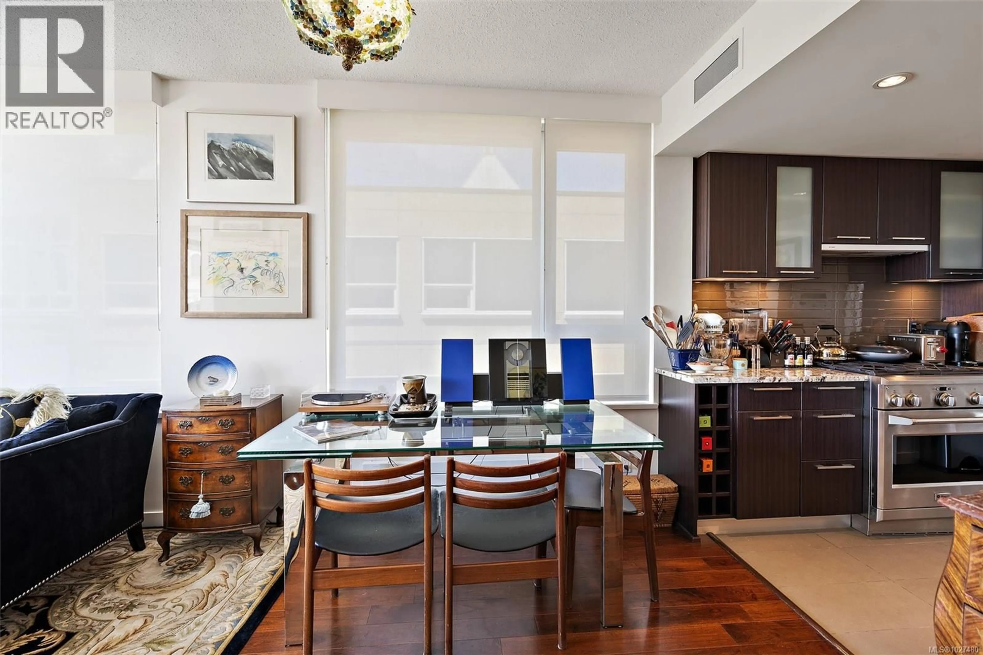 Dining room, wood/laminate floor for 504 - 608 BROUGHTON STREET, Victoria British Columbia V8W1C7