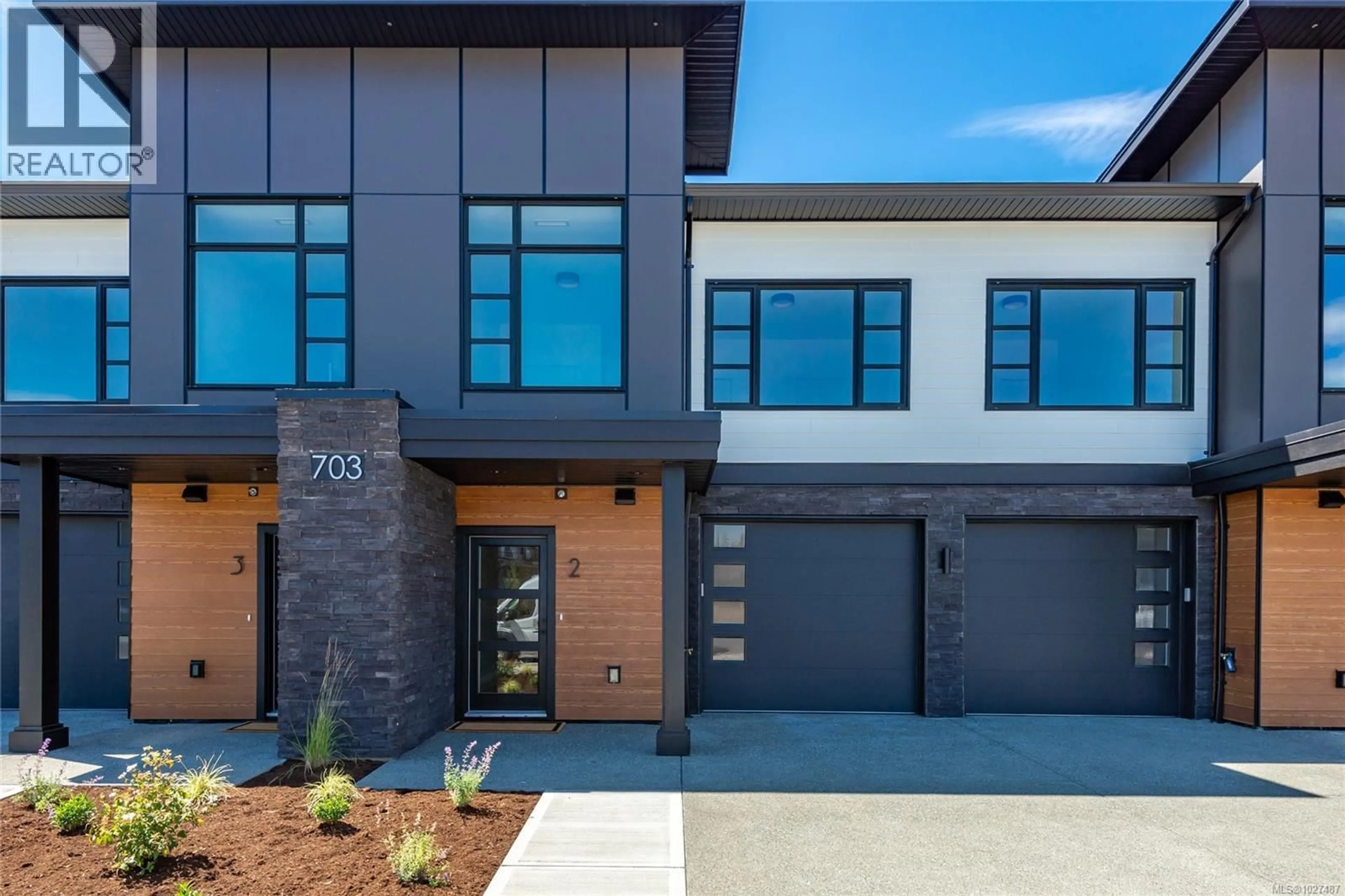 Home with brick exterior material, street for 3 - 3028 ALDER STREET SOUTH, Campbell River British Columbia V9H0E9