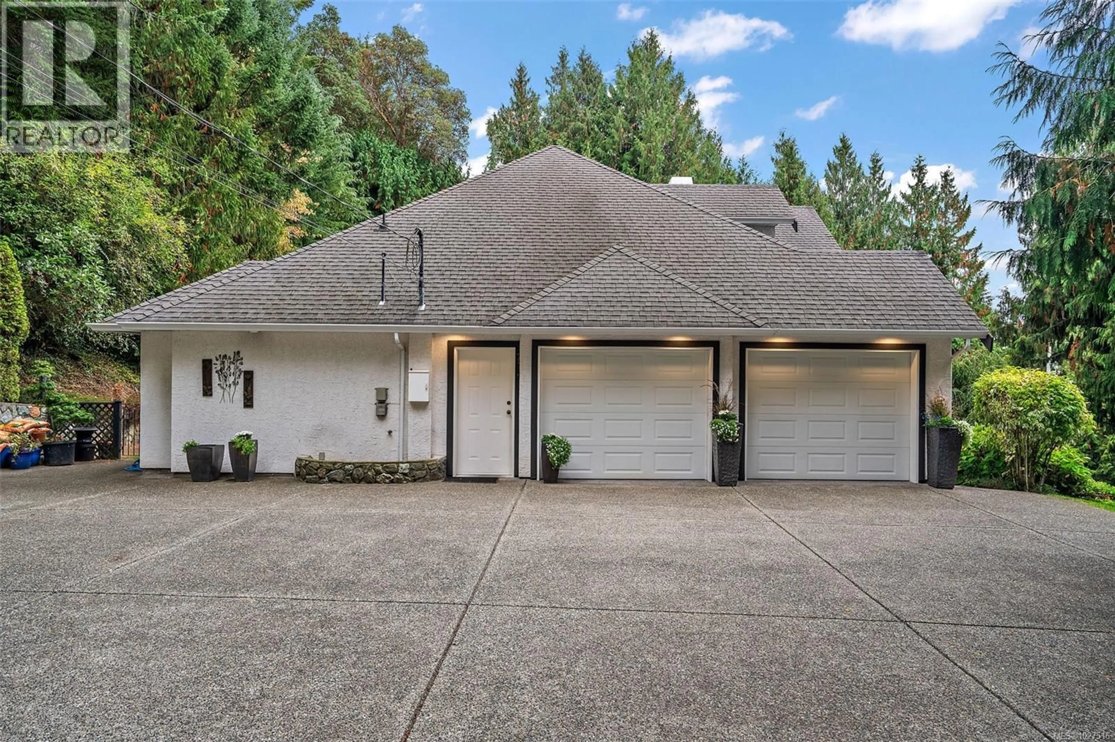 Indoor garage for 11327 NITINAT ROAD, North Saanich British Columbia V8L5R8