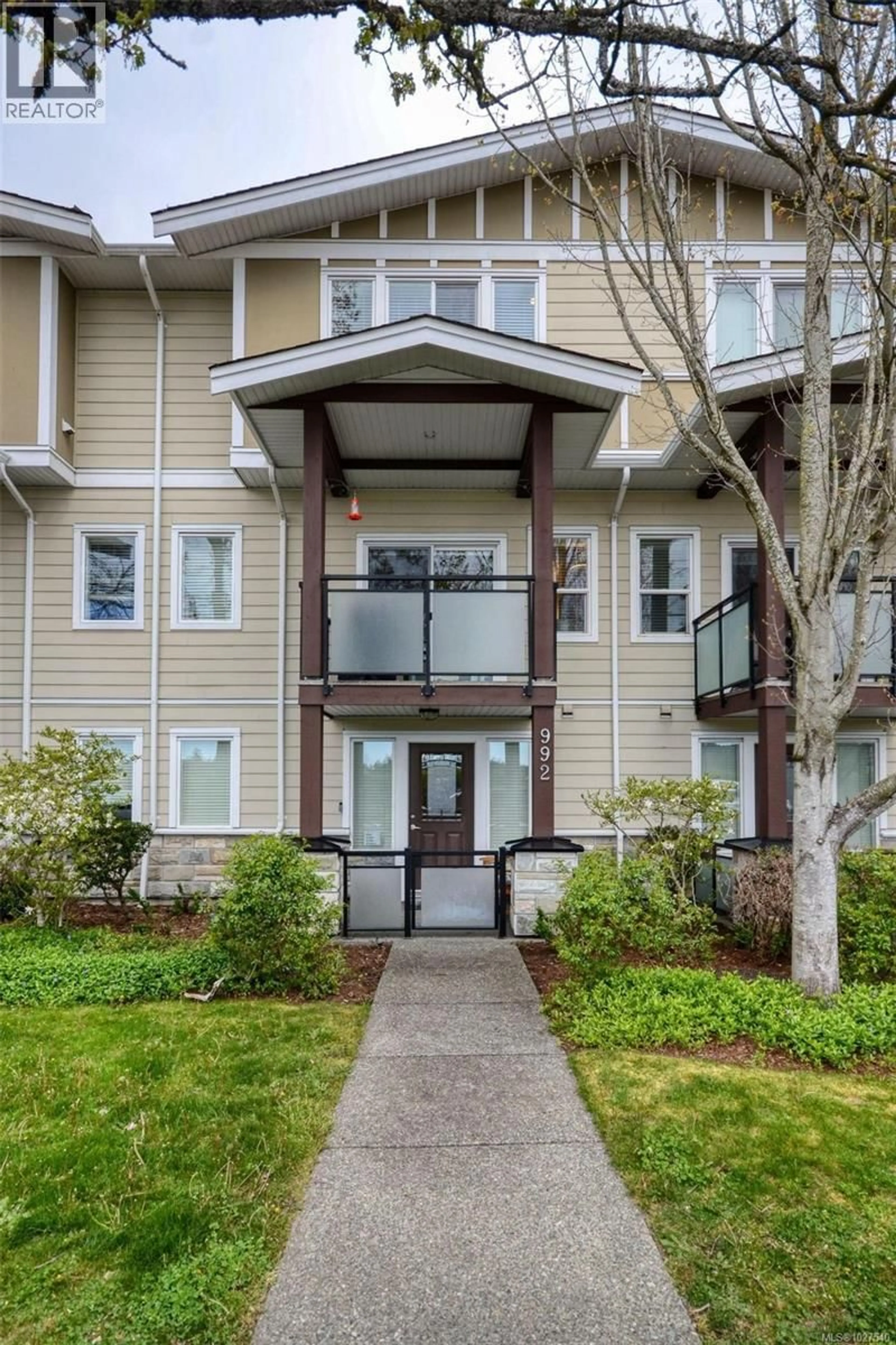 Indoor entryway for 992 DUNFORD AVENUE, Langford British Columbia V9B2S3