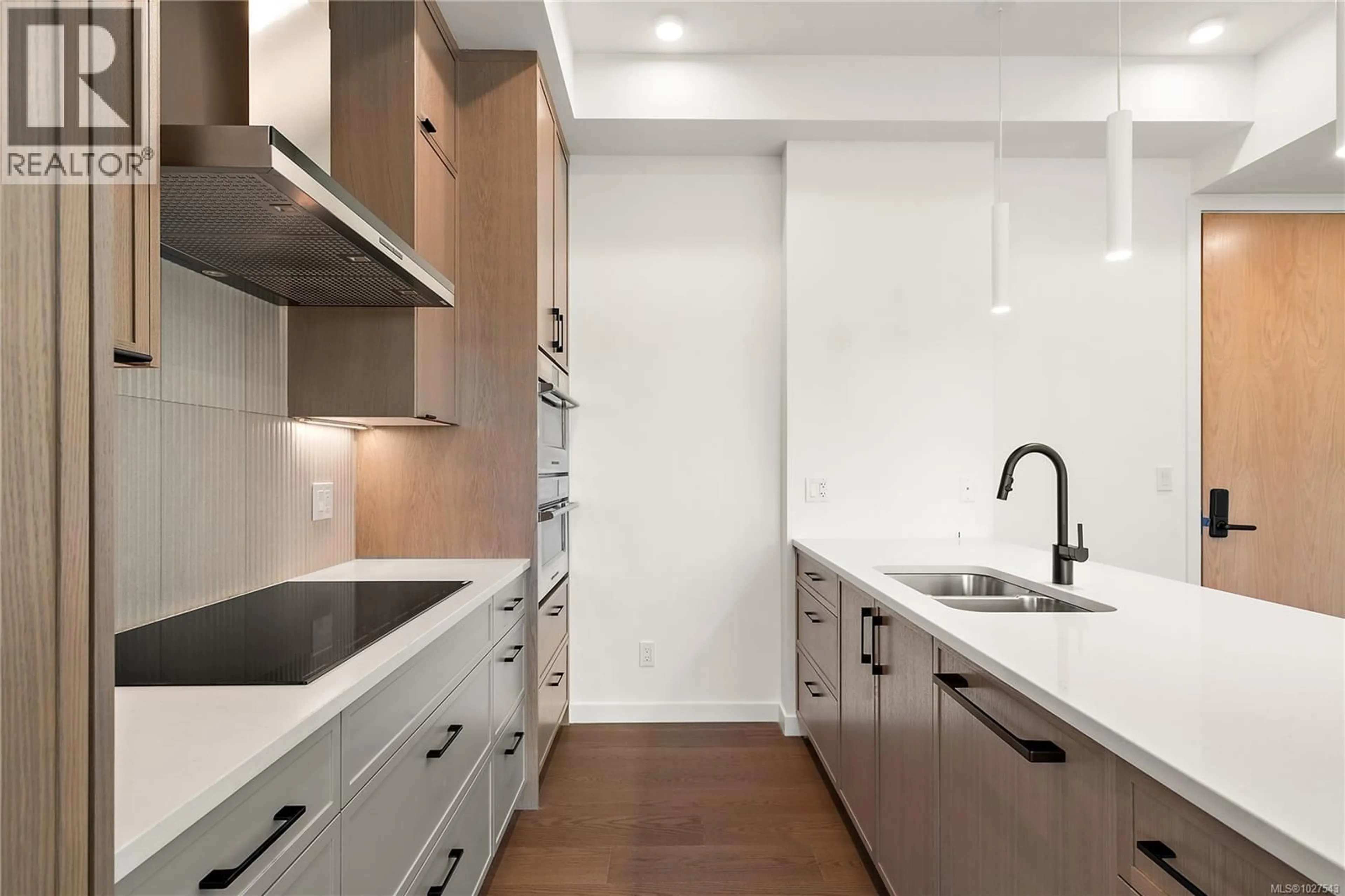 Unknown for 503 - 1102 ESQUIMALT ROAD, Esquimalt British Columbia V9A0L3