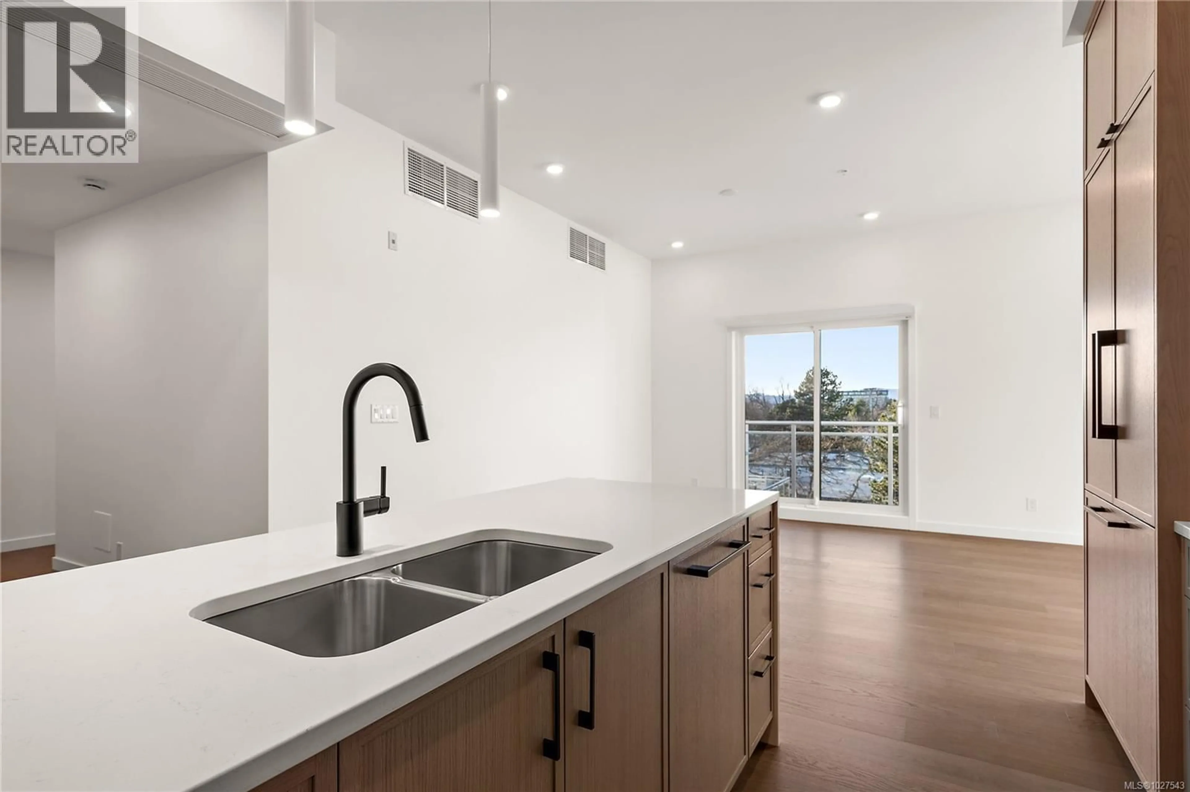 Standard kitchen, unknown for 503 - 1102 ESQUIMALT ROAD, Esquimalt British Columbia V9A0L3